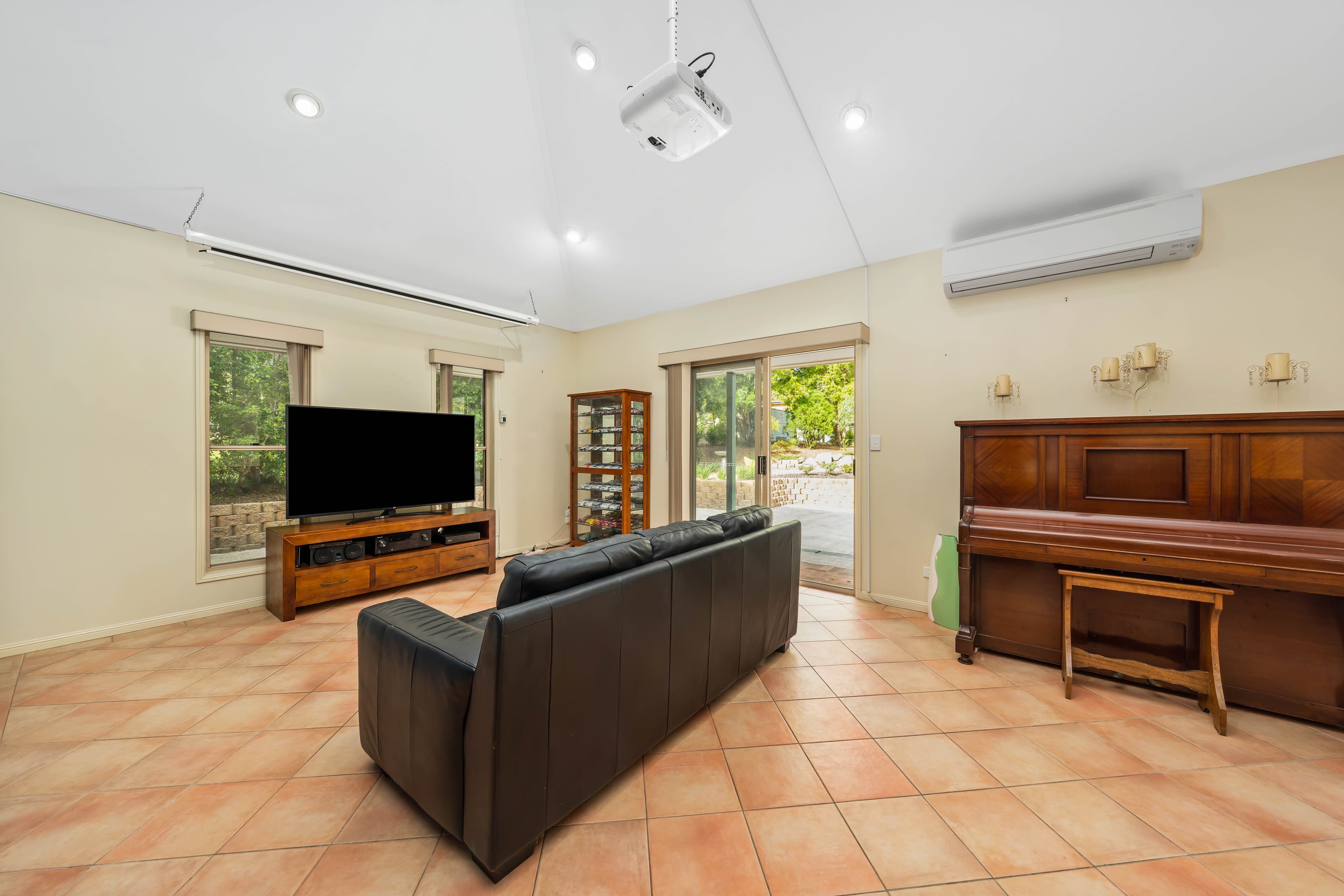 21 Thornton Drive, Thornlands, Thornlands - Thumbnail 5