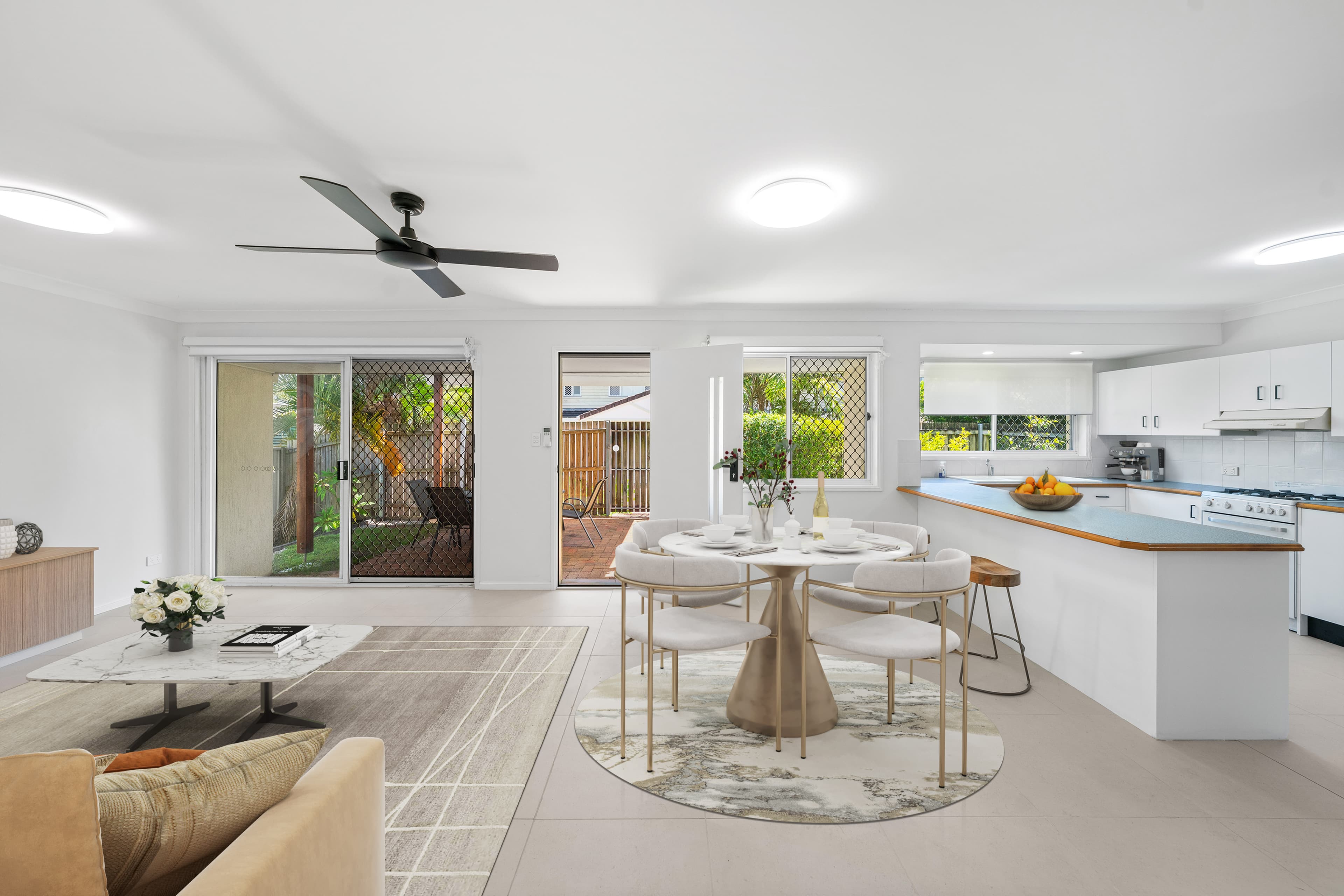Unit 52/14 Kensington Place, Birkdale, Birkdale - Image 1