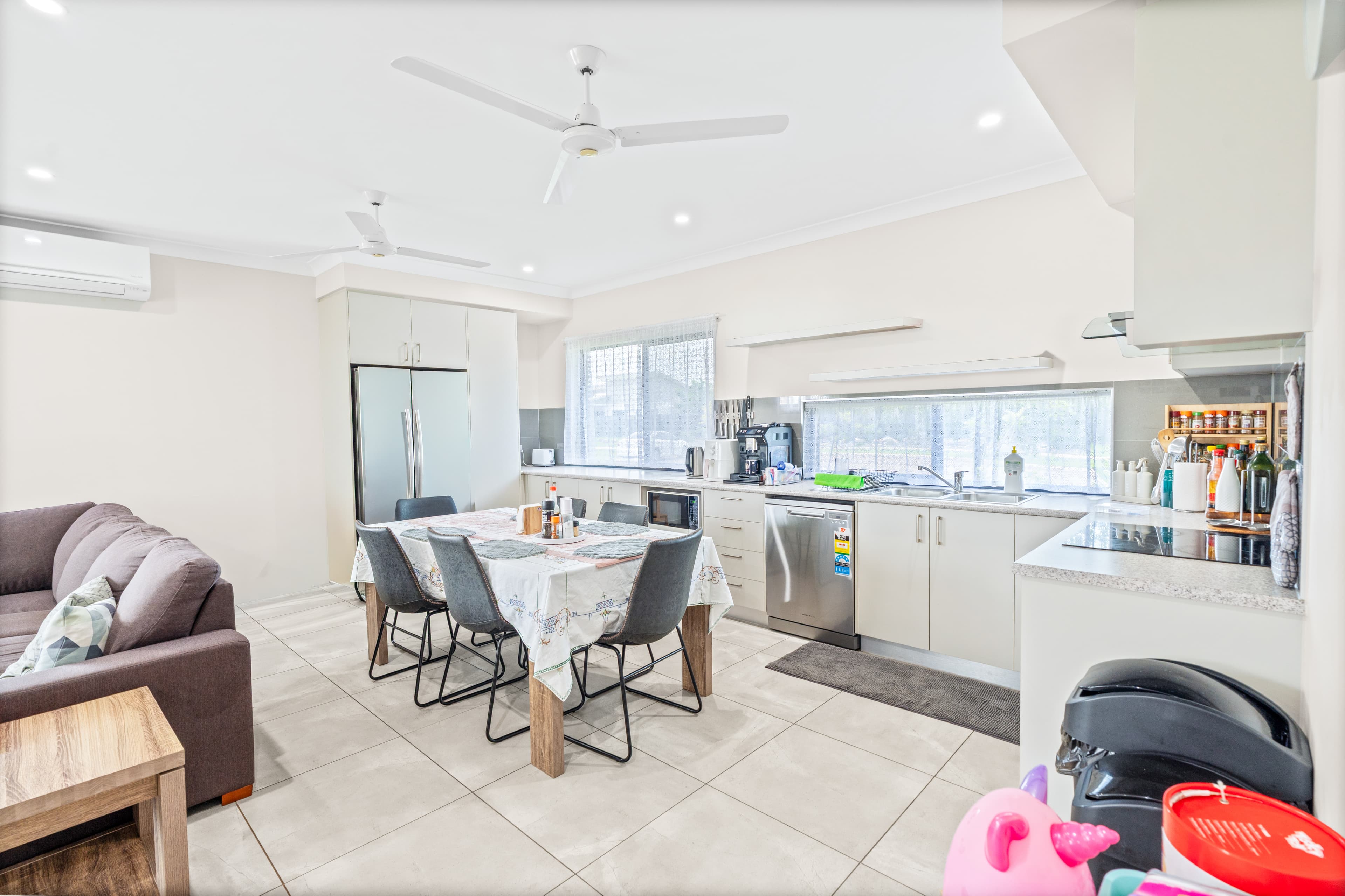 7 Knox Court, Zuccoli, Zuccoli - Thumbnail 3