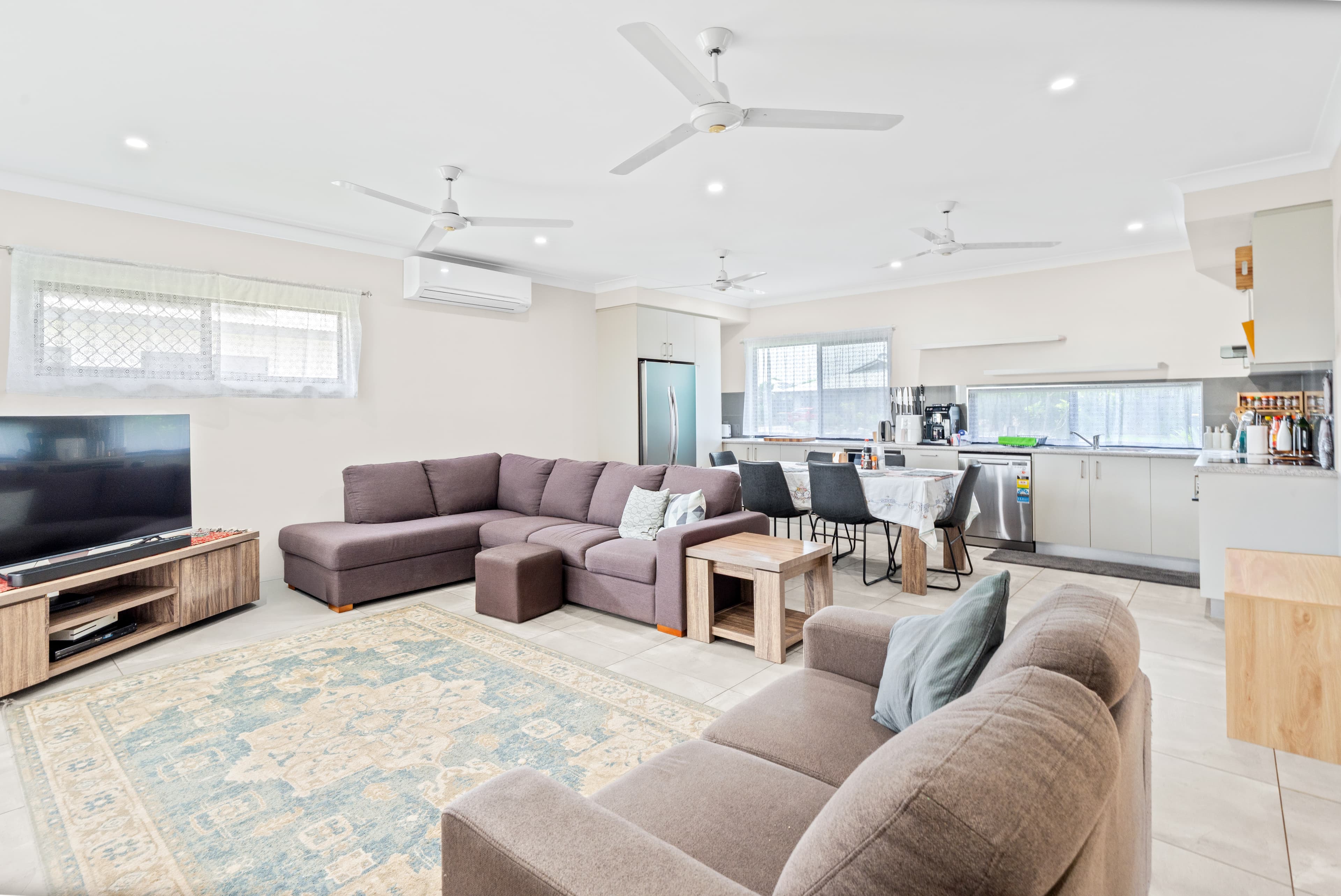 7 Knox Court, Zuccoli, Zuccoli - Thumbnail 2