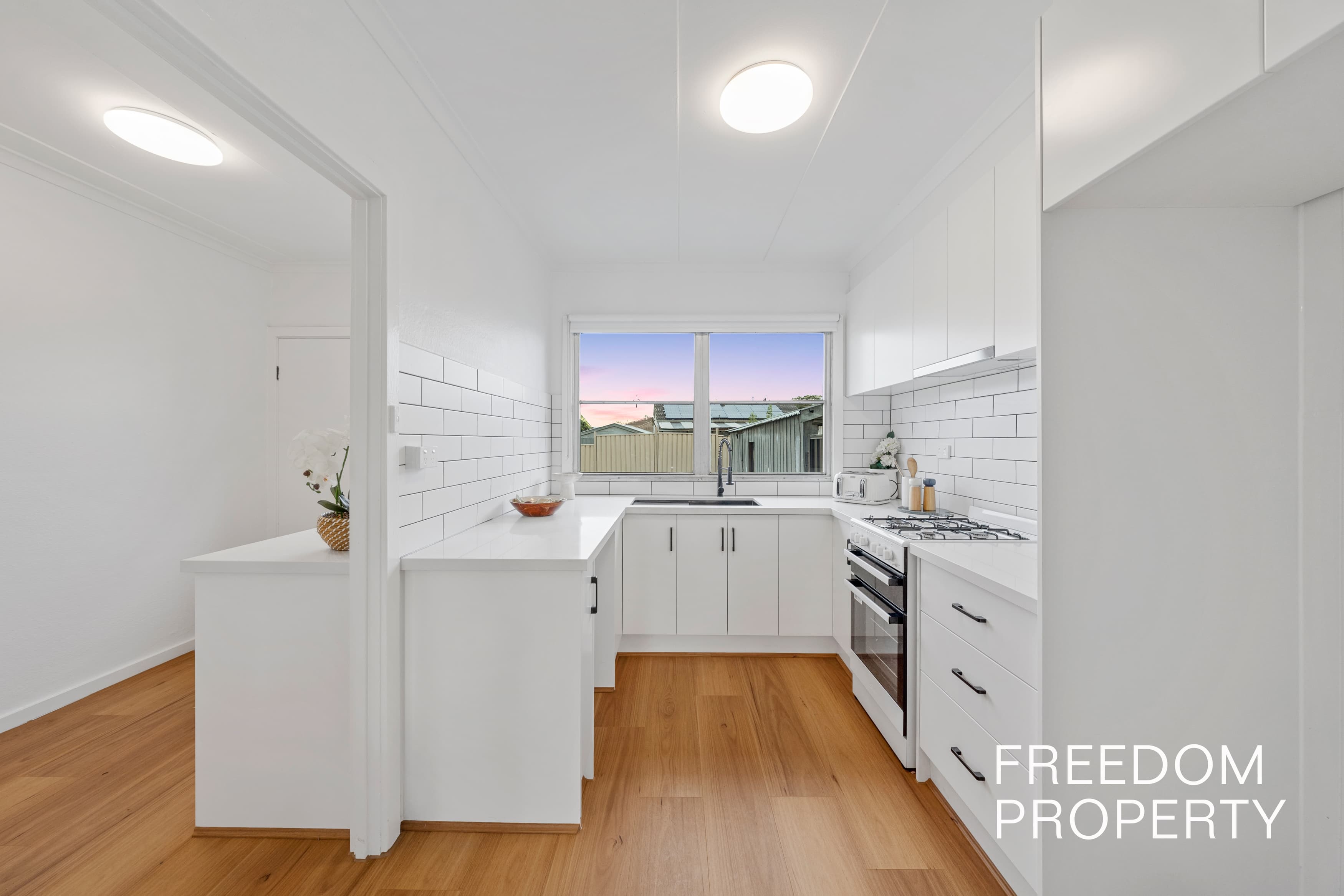 473 Barry Road, Dallas, Dallas - Thumbnail 4