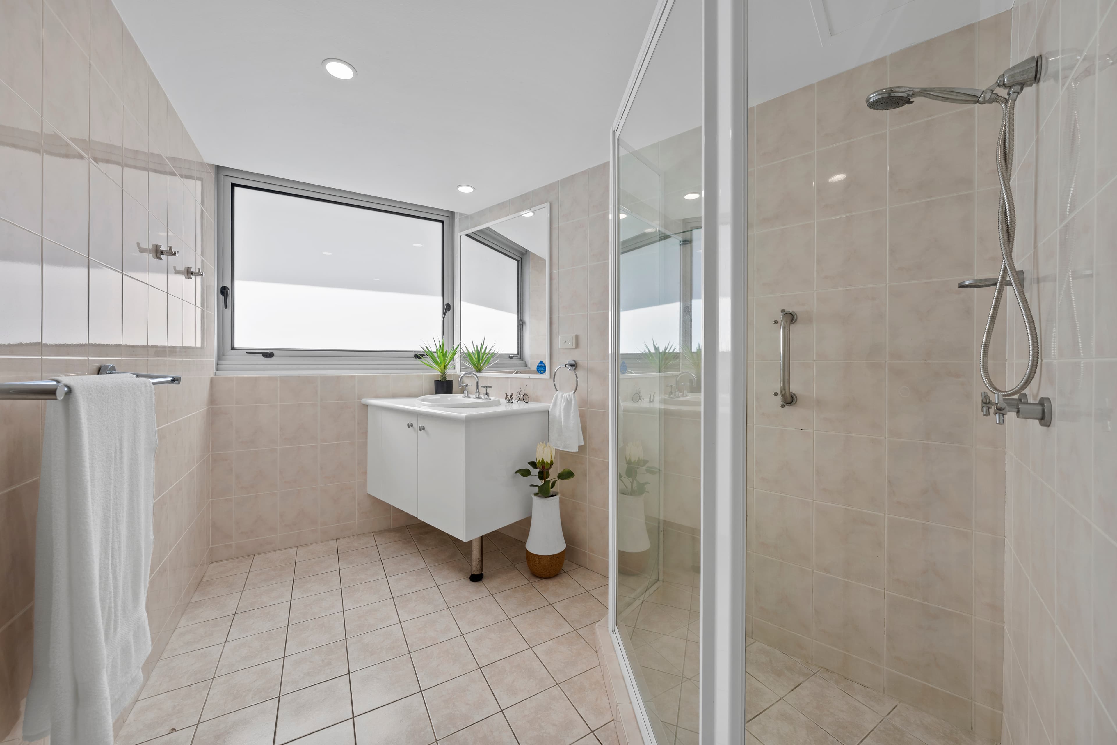 18/180 Marine Parade, Coolangatta, Coolangatta - Thumbnail 7
