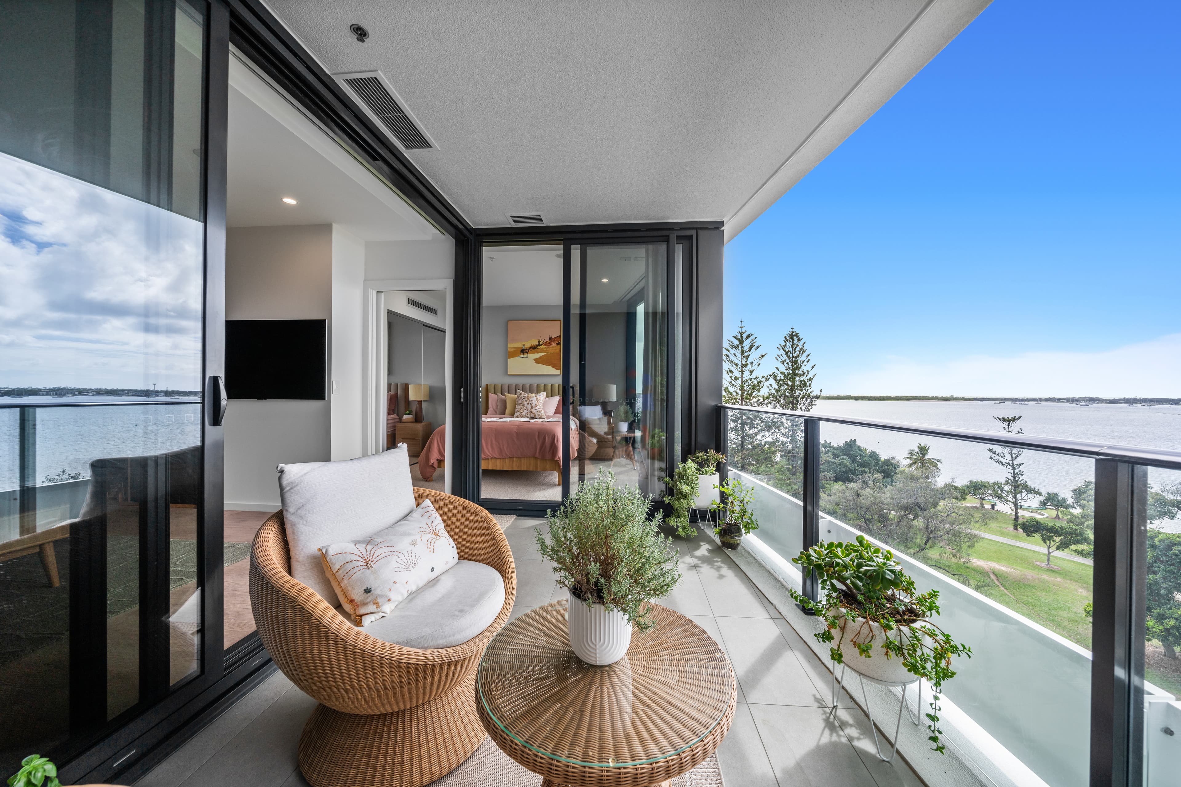 Unit 704/180 Marine Parade, Labrador, Labrador - Image 1