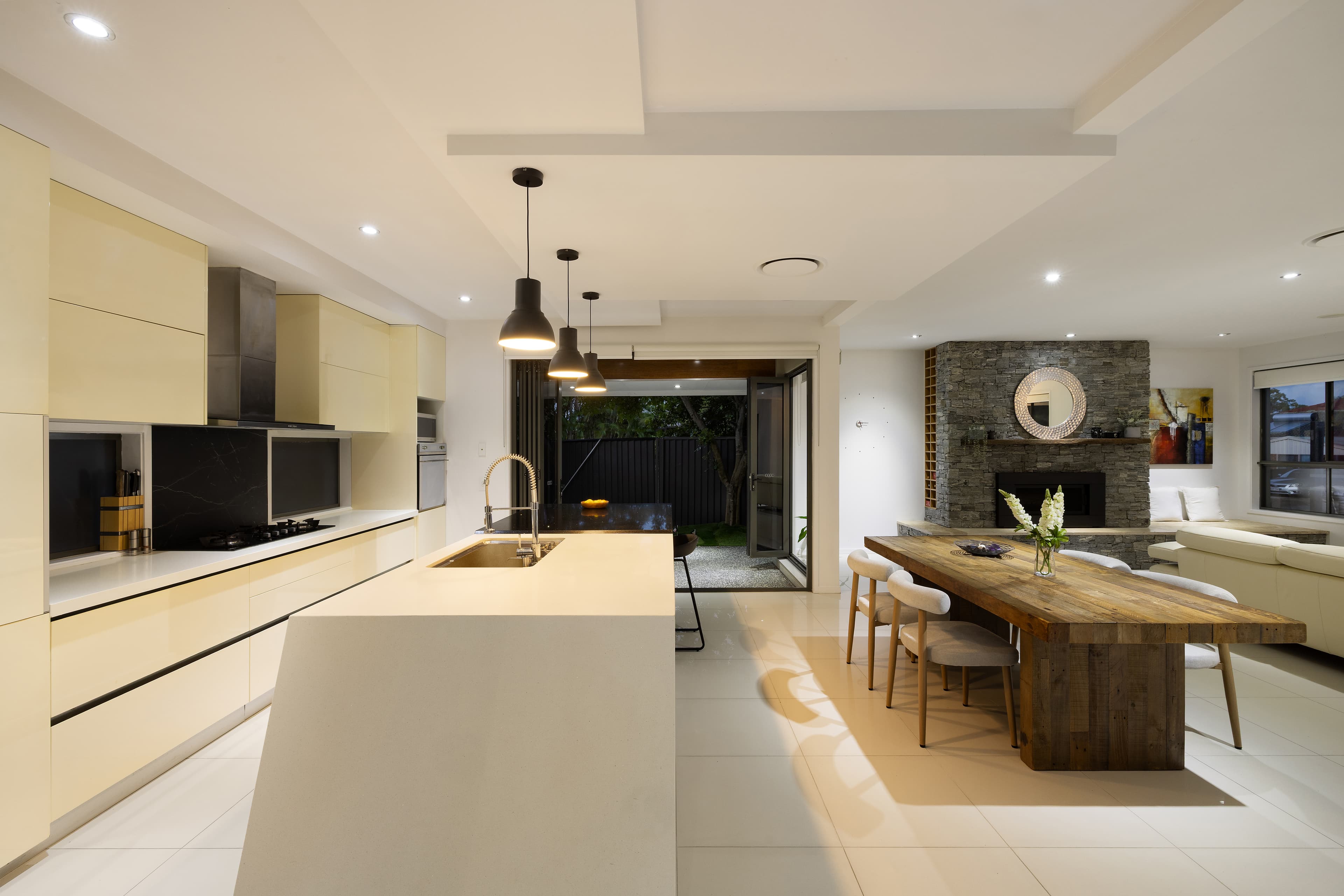 50 Alison Road, Carrara, Carrara - Thumbnail 5