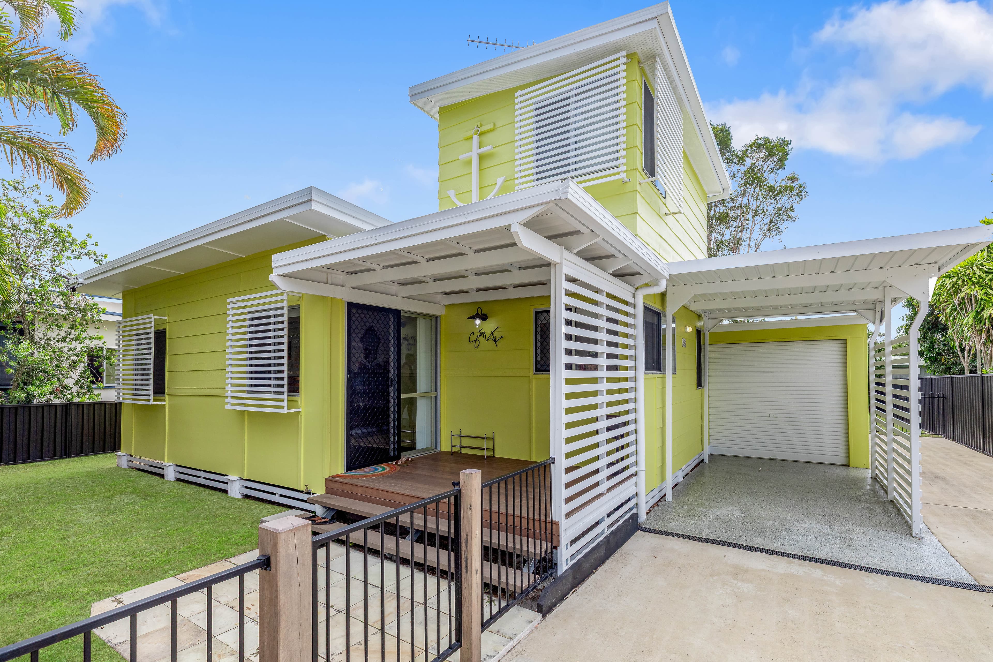 63 Gympie Road, Tin Can Bay, Tin Can Bay - Thumbnail 2