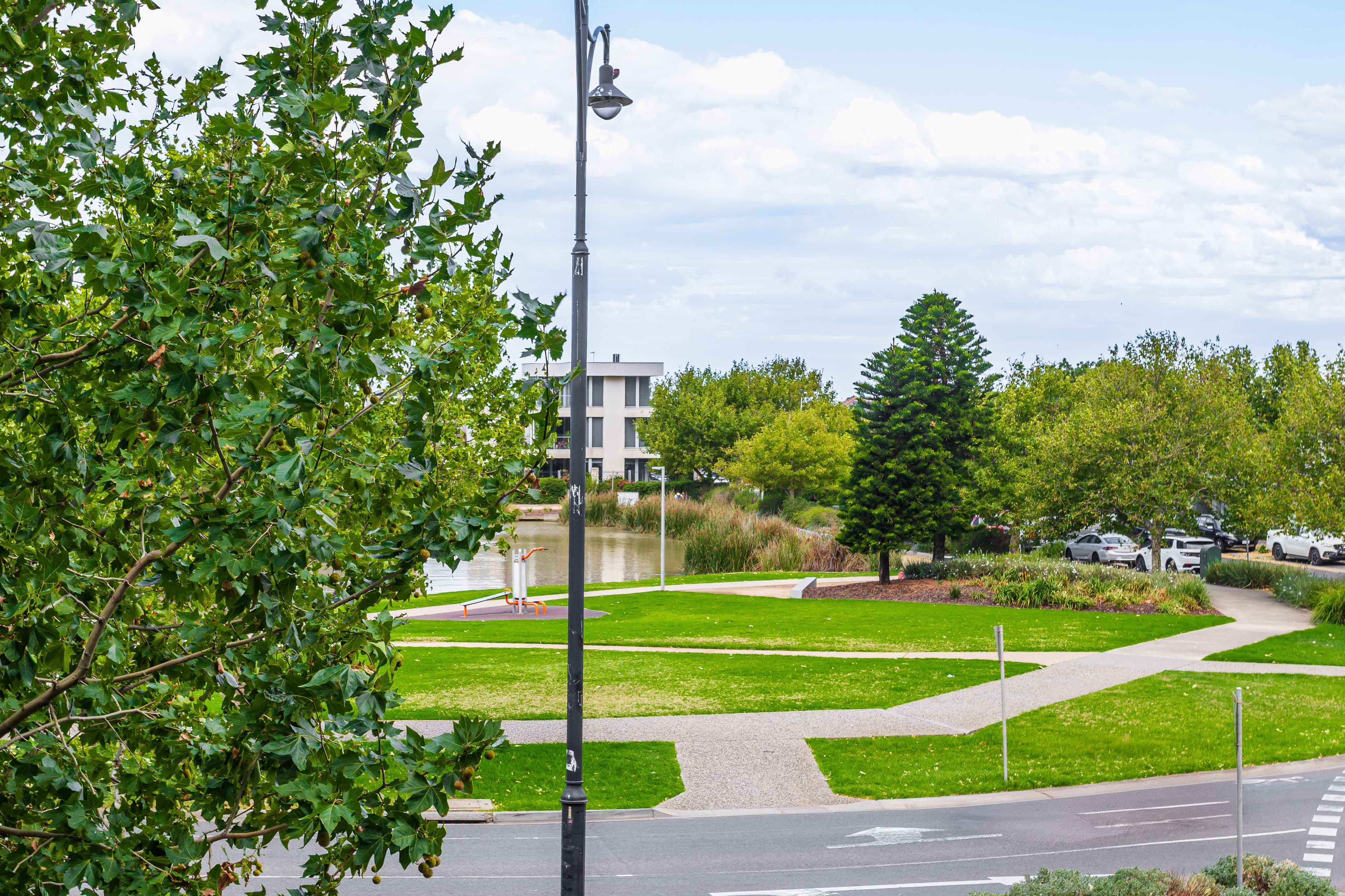 117/173 Caroline Springs Boulevard, Caroline Springs, Caroline Springs - Thumbnail 2