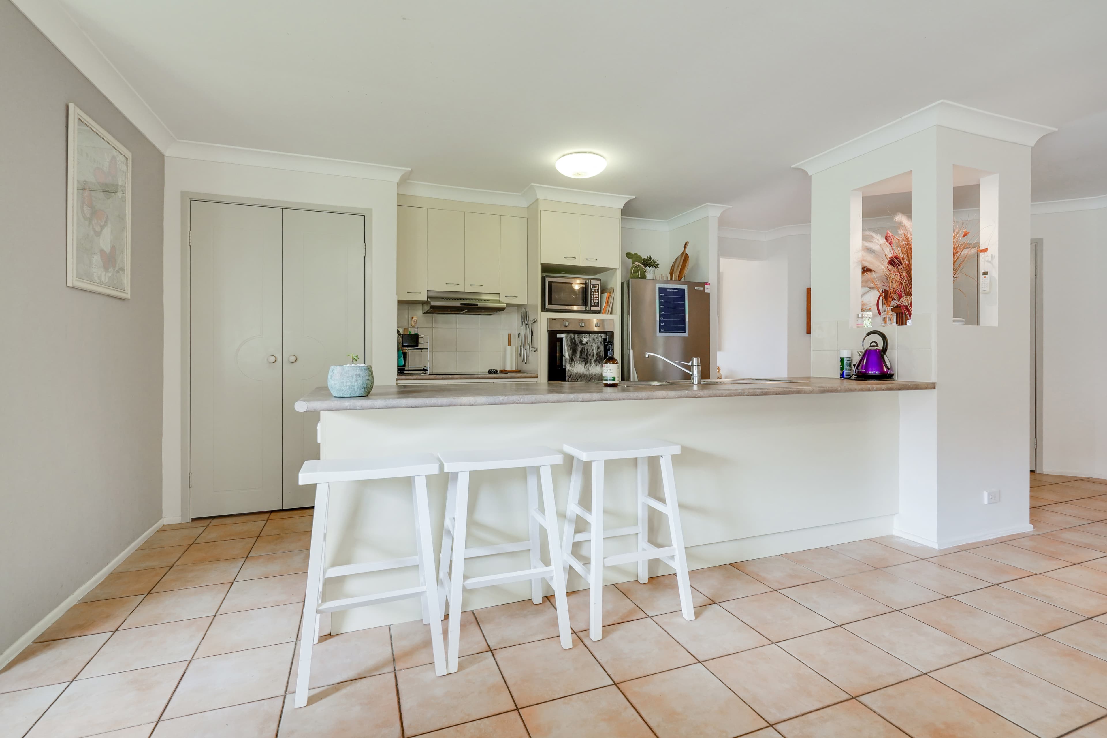79 Carinyan Drive, Birkdale, Birkdale - Image 1
