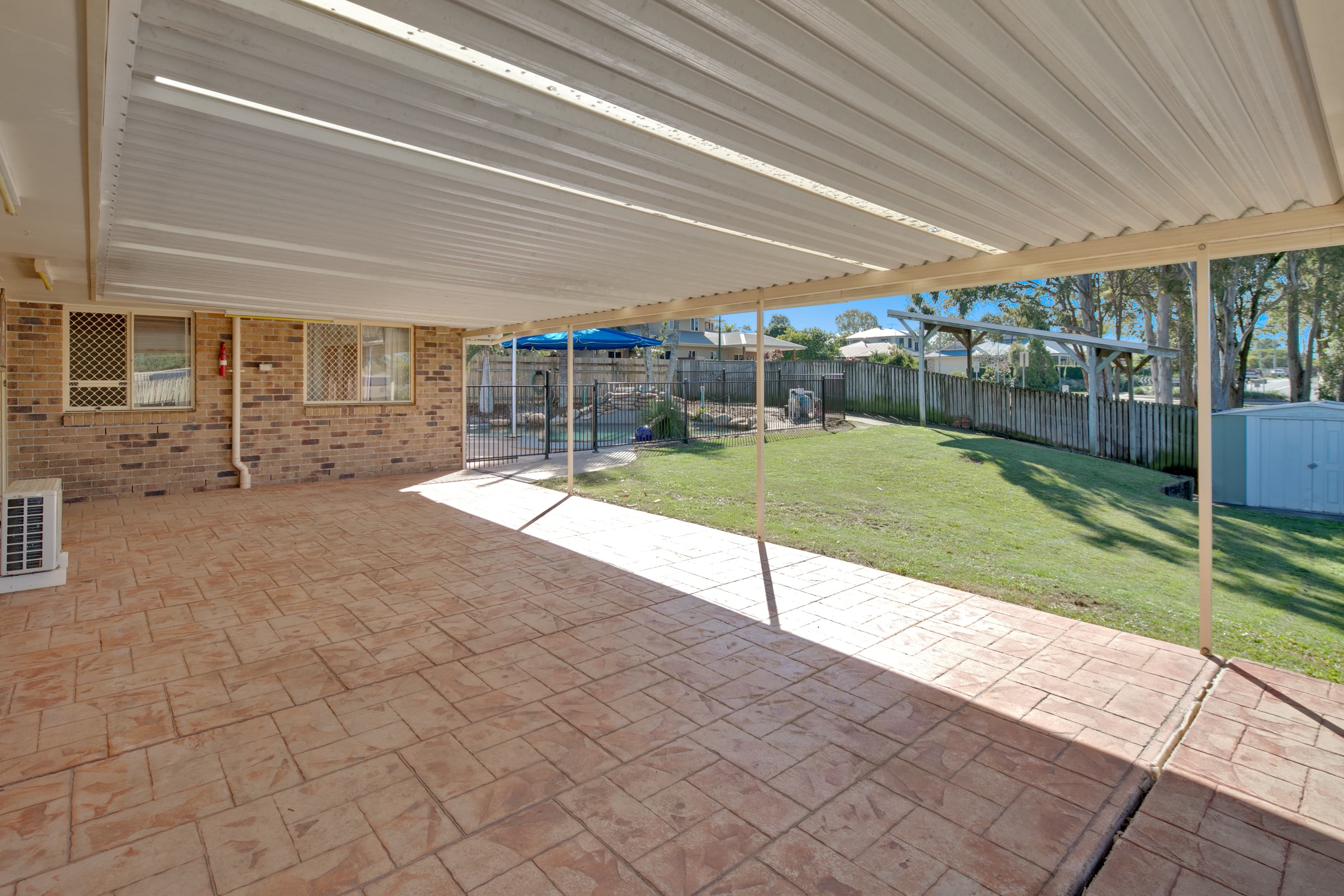 54 Clive Road, Birkdale, Birkdale - Thumbnail 2