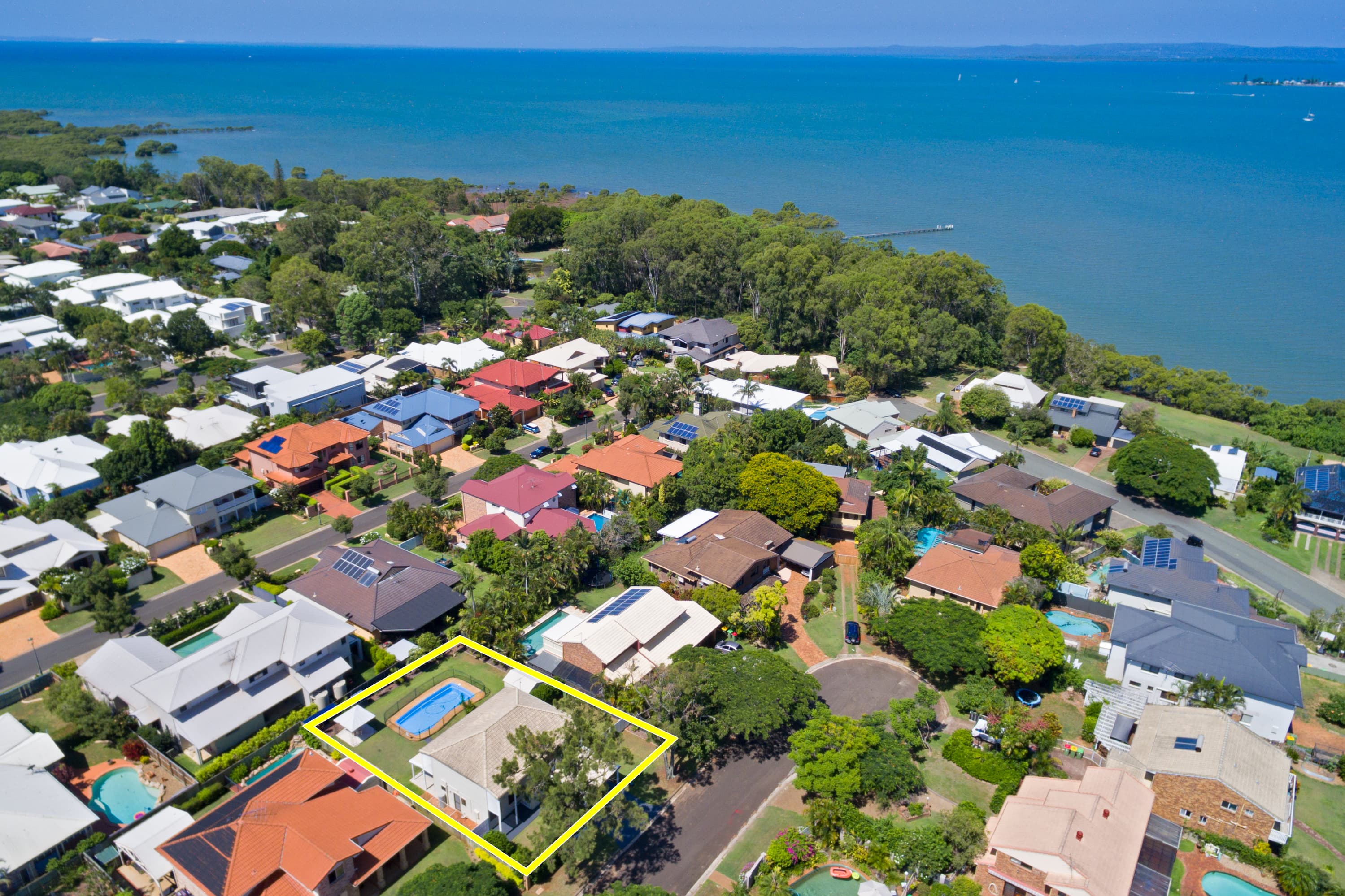 11 Waterford Crescent, Ormiston, Ormiston - Image 1