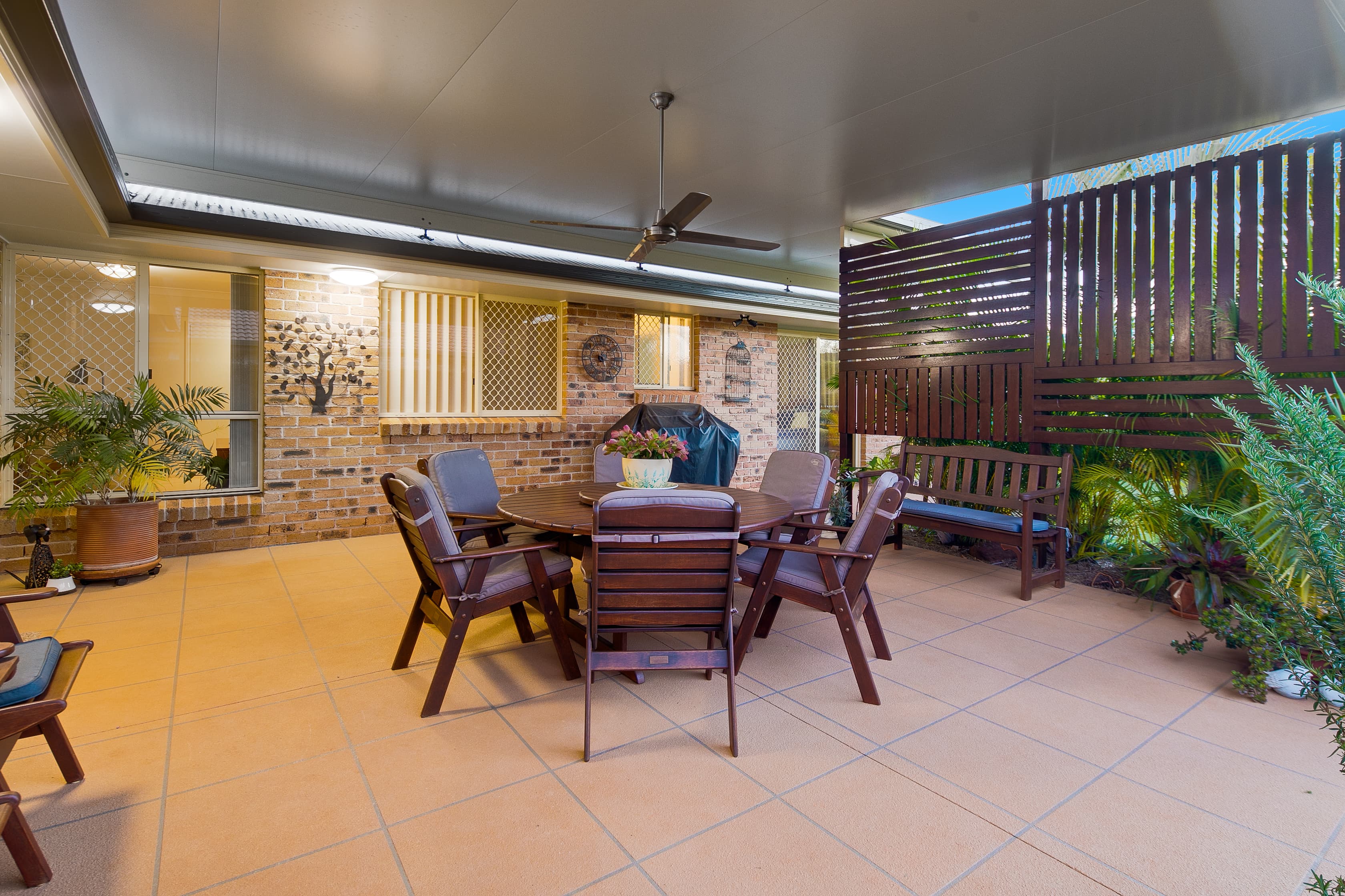 10 Stacey Court, Victoria Point, Victoria Point - Thumbnail 2