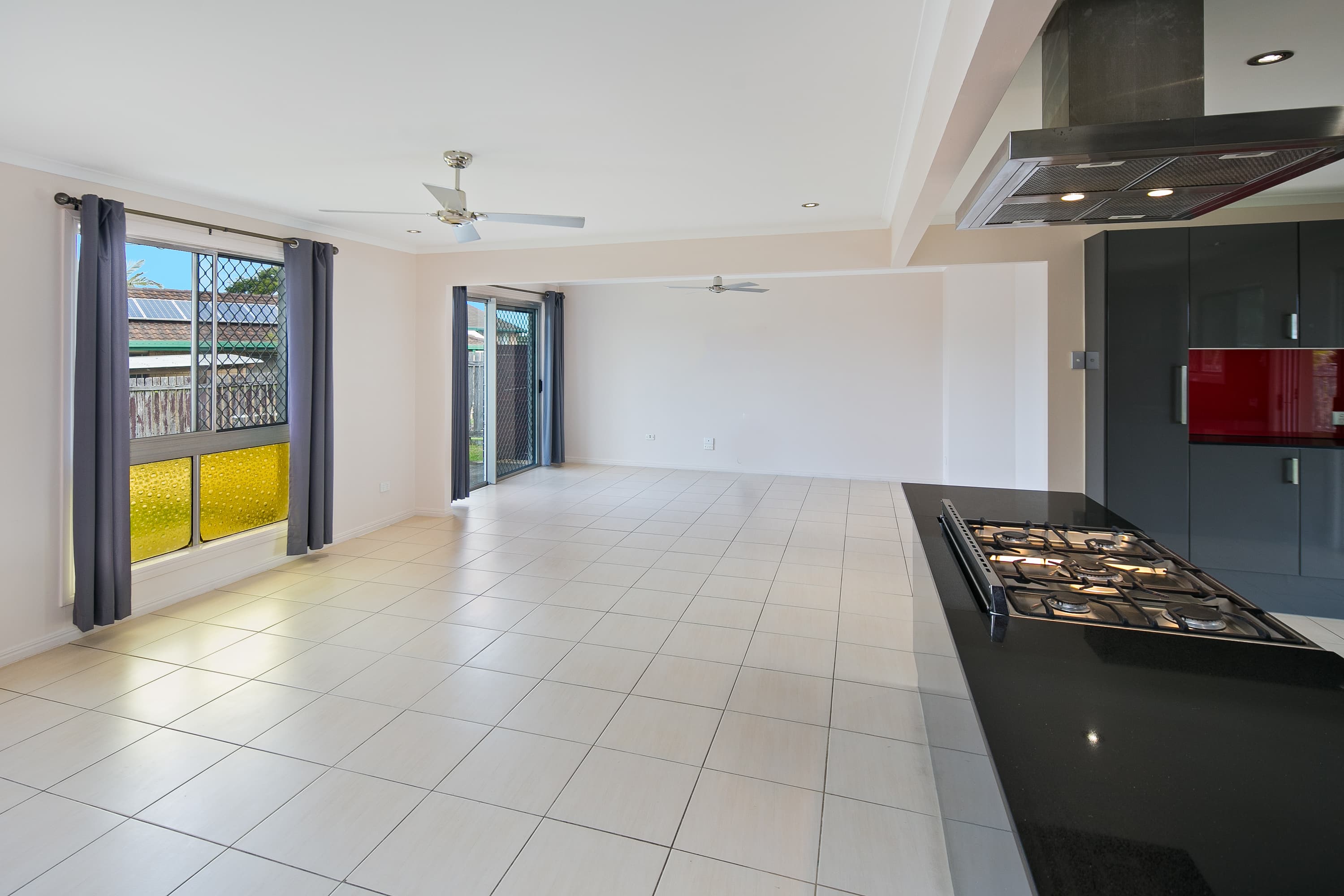 5 Heron Court, Birkdale, Birkdale - Thumbnail 5