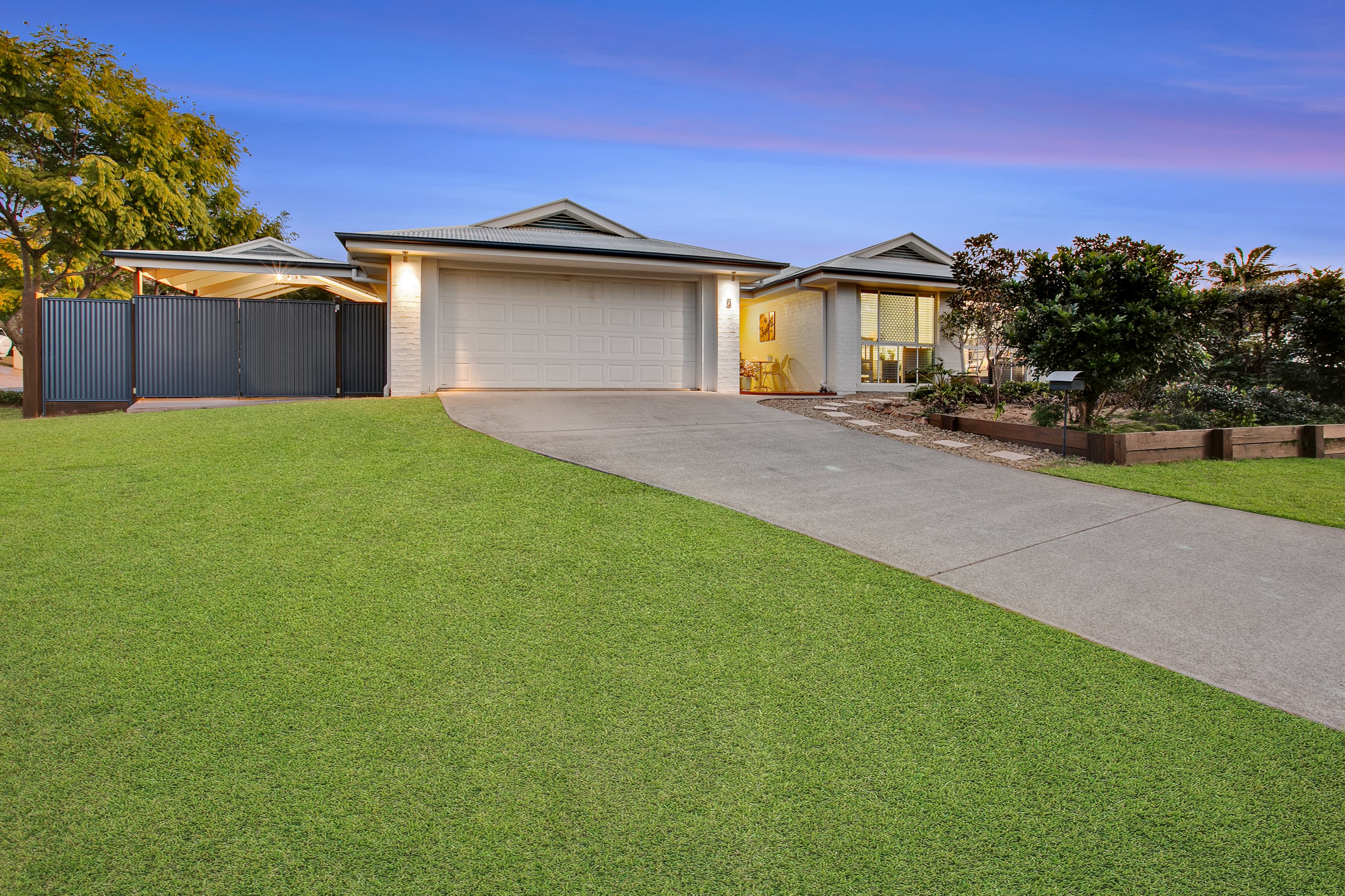 5 Blackthorne Street, Ormiston, Ormiston - Image 1