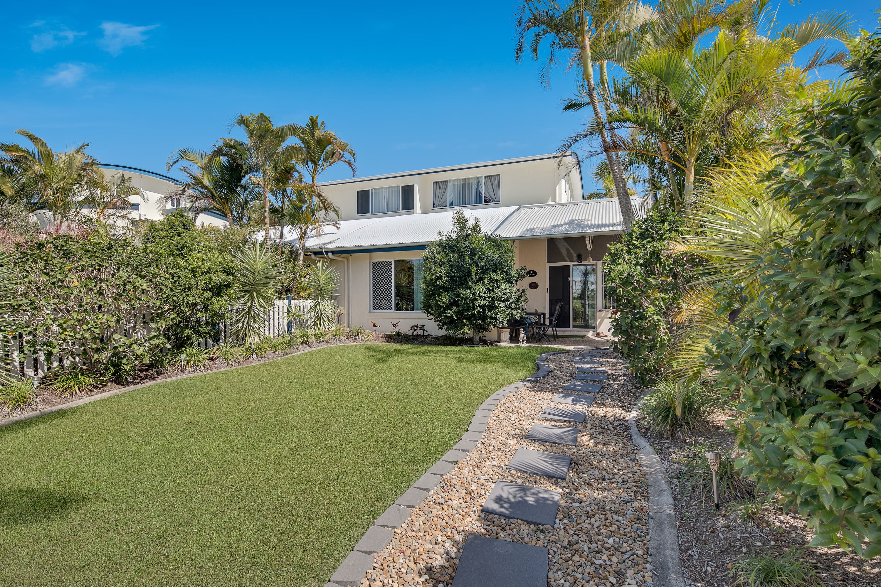 5/14-22 Mary Pleasant Drive, Birkdale, Birkdale - Image 1