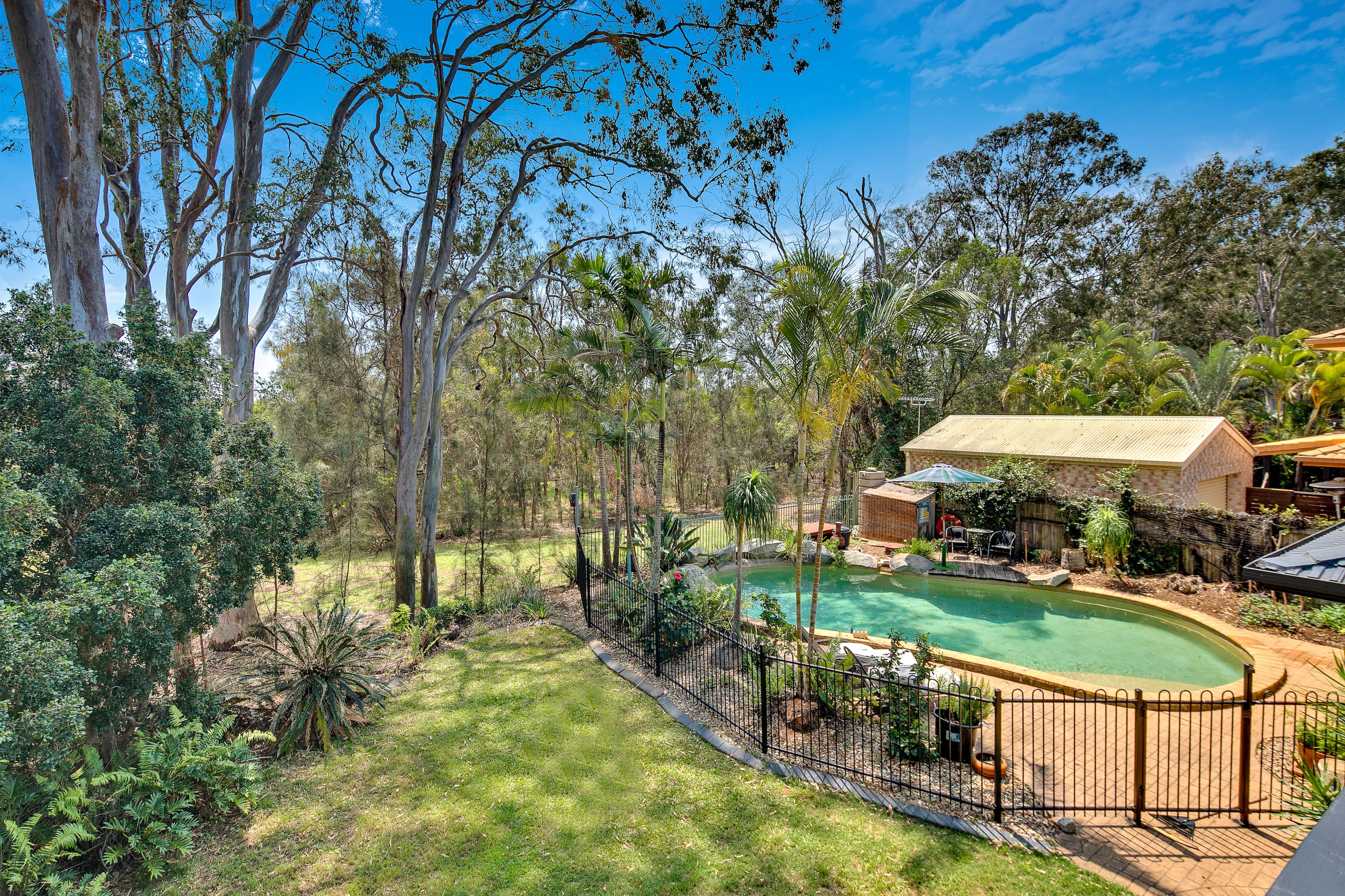 2 Blackthorne Street, Ormiston, Ormiston - Thumbnail 4