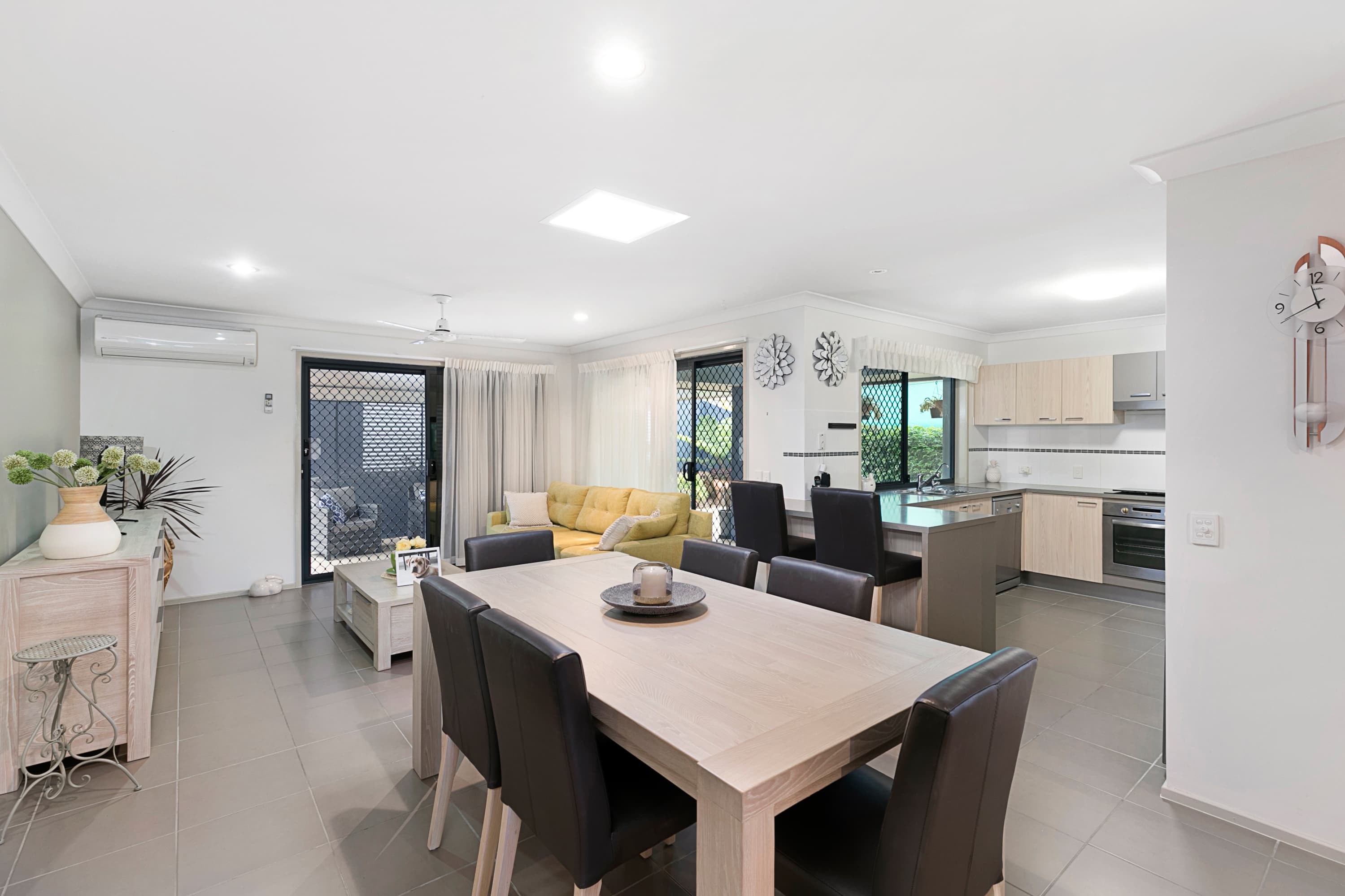 50 Azure Avenue, Redland Bay, Redland Bay - Thumbnail 4