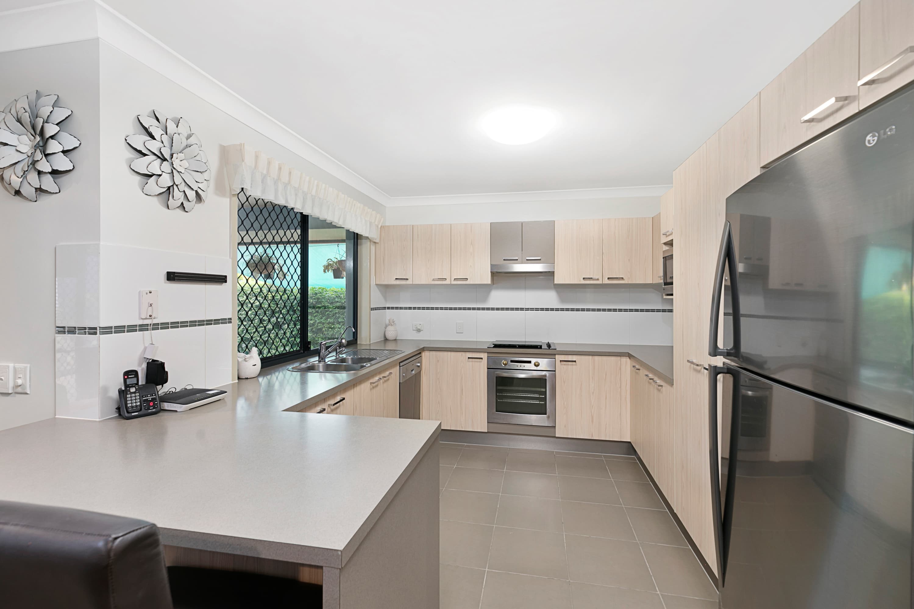 50 Azure Avenue, Redland Bay, Redland Bay - Thumbnail 3