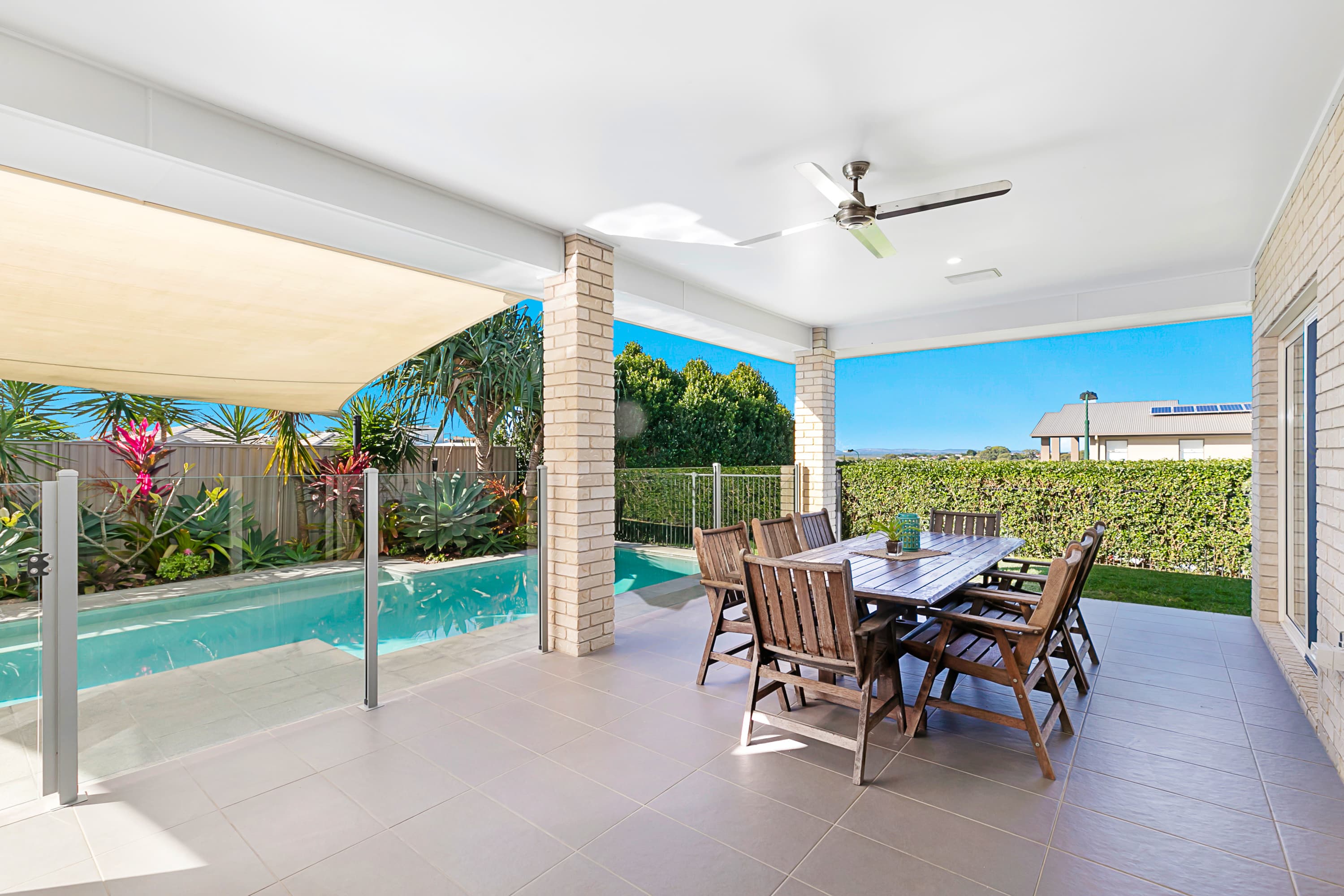10 Magnetic Place, Redland Bay, Redland Bay - Thumbnail 2