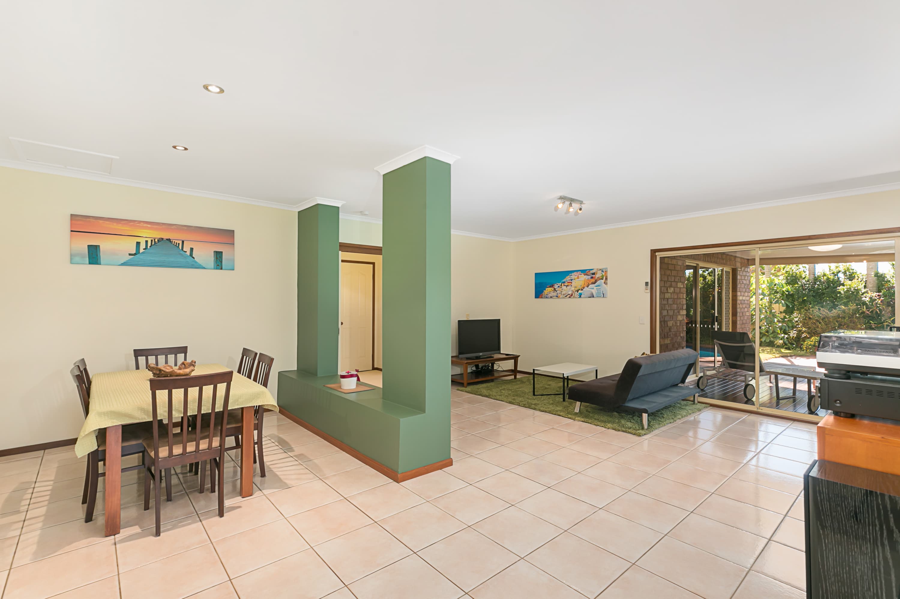 16 Ocean Street, Cleveland, Cleveland - Thumbnail 8