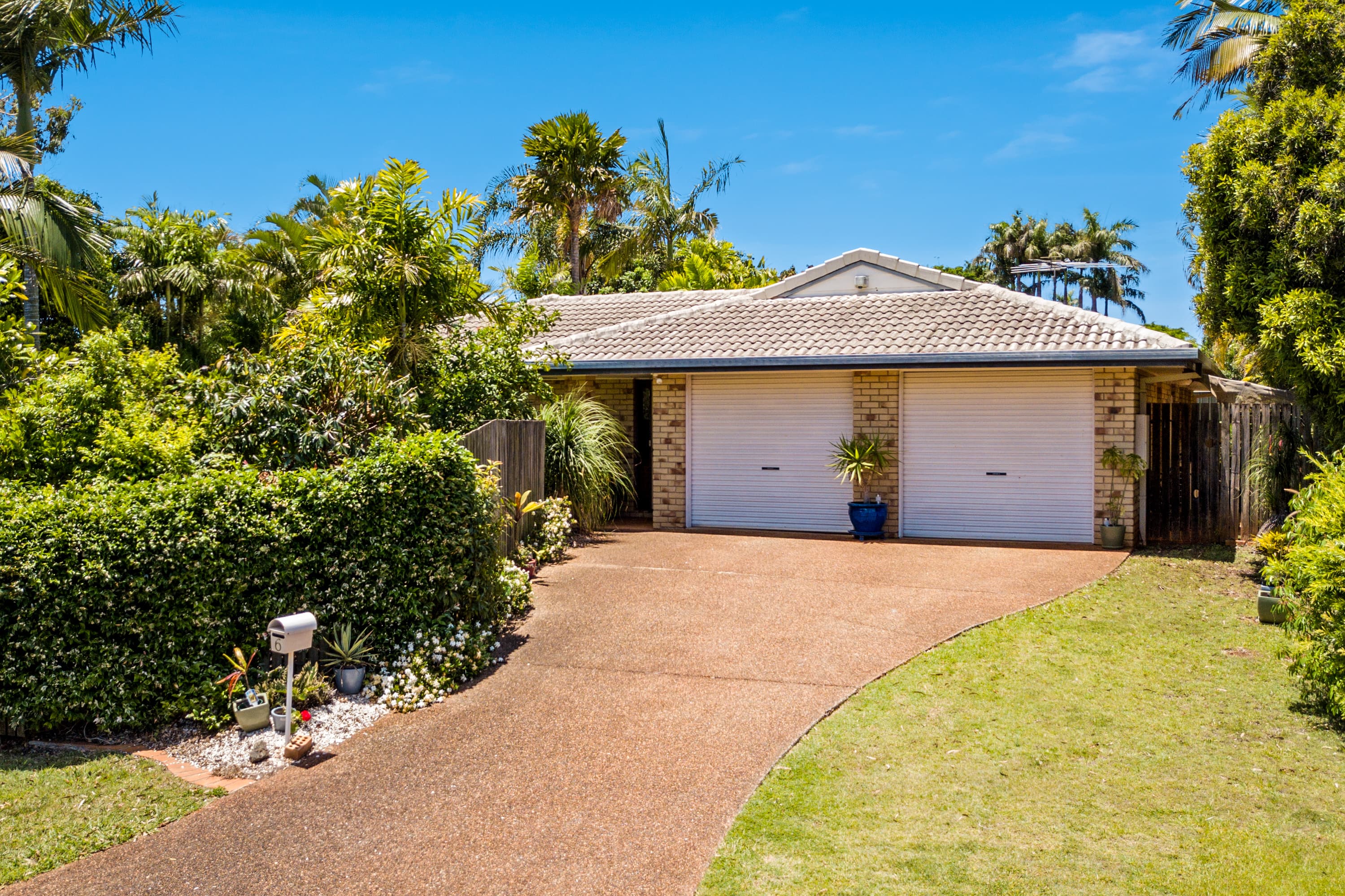 6 Paddington Place, Victoria Point, Victoria Point - Image 1