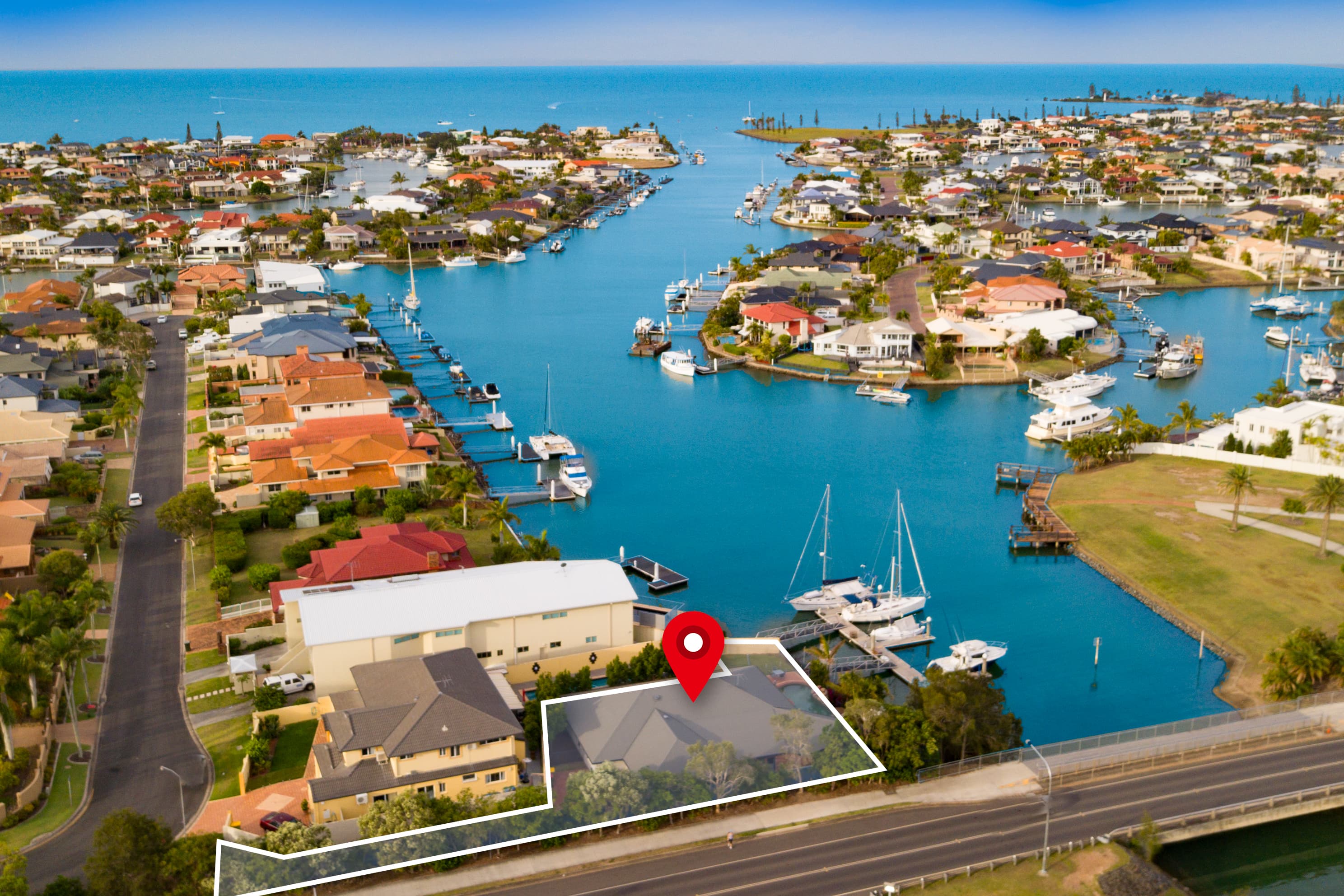 1 Sternlight Court, Raby Bay, Raby Bay - Thumbnail 4