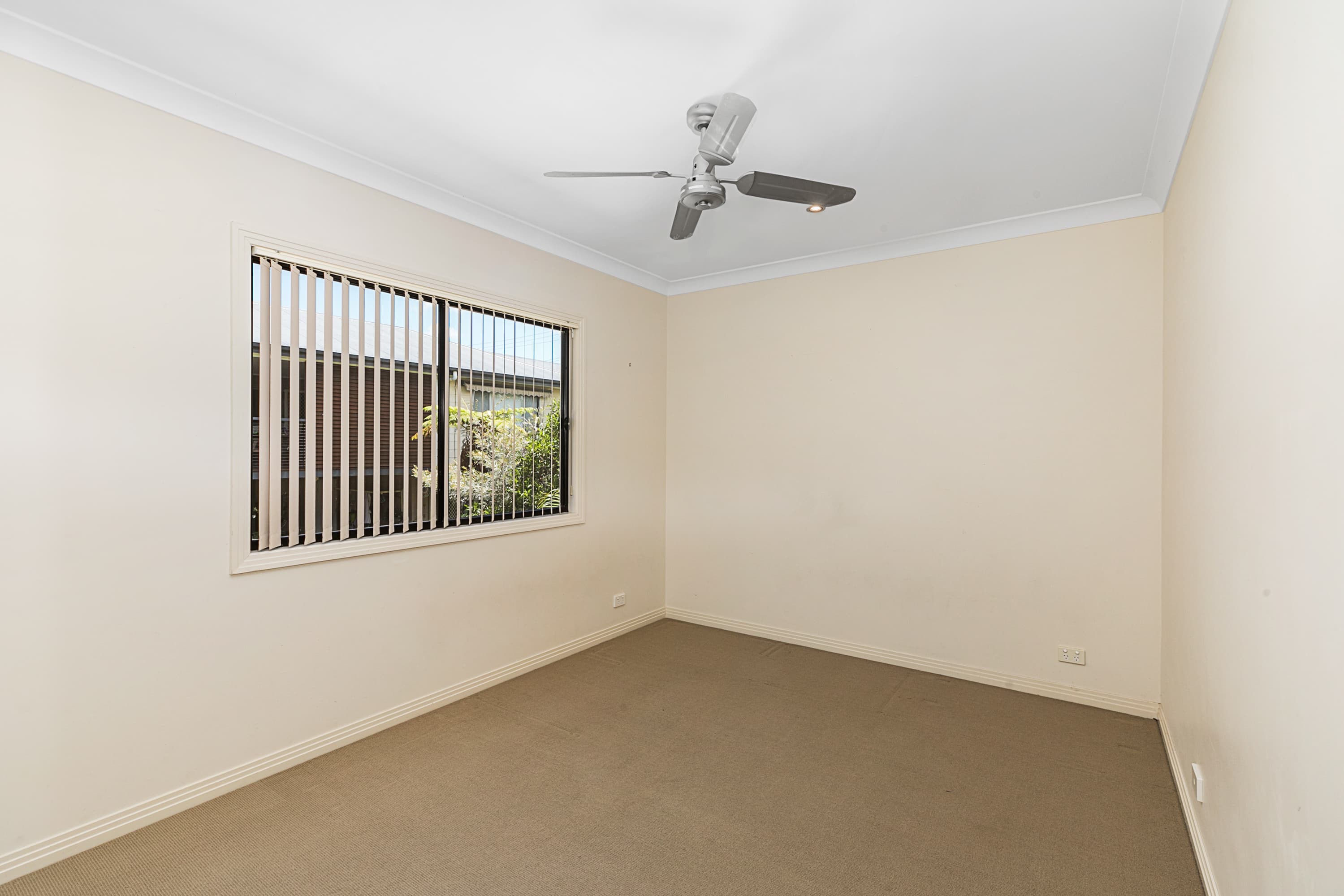 13 Torquay Road, Redland Bay, Redland Bay - Thumbnail 5