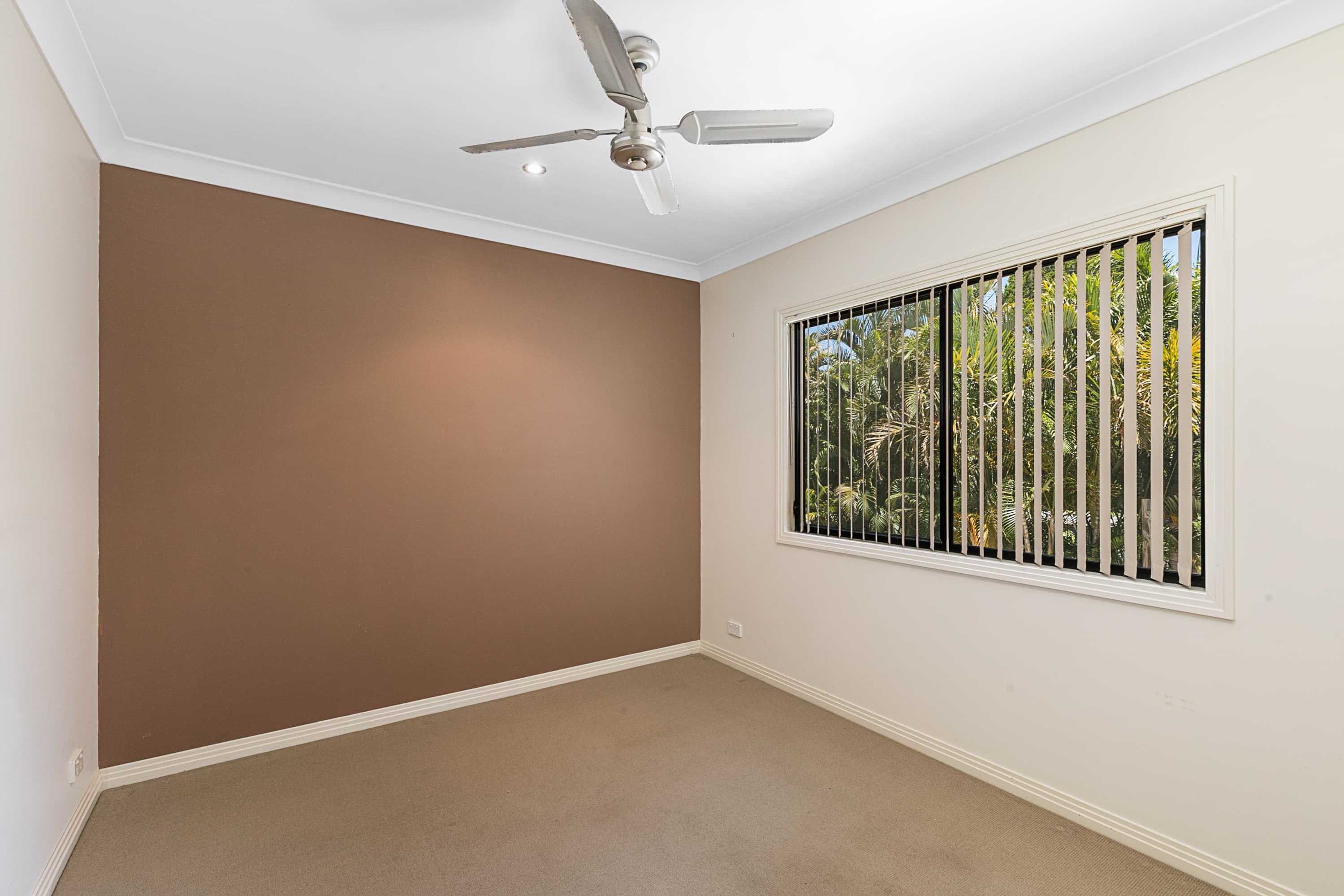 13 Torquay Road, Redland Bay, Redland Bay - Thumbnail 3
