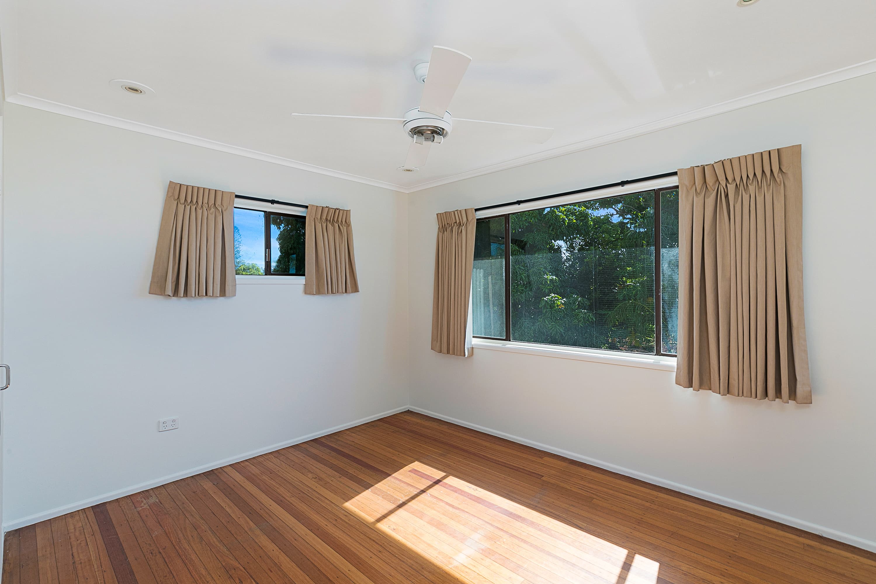 46 Oak Street, Ormiston, Ormiston - Thumbnail 5