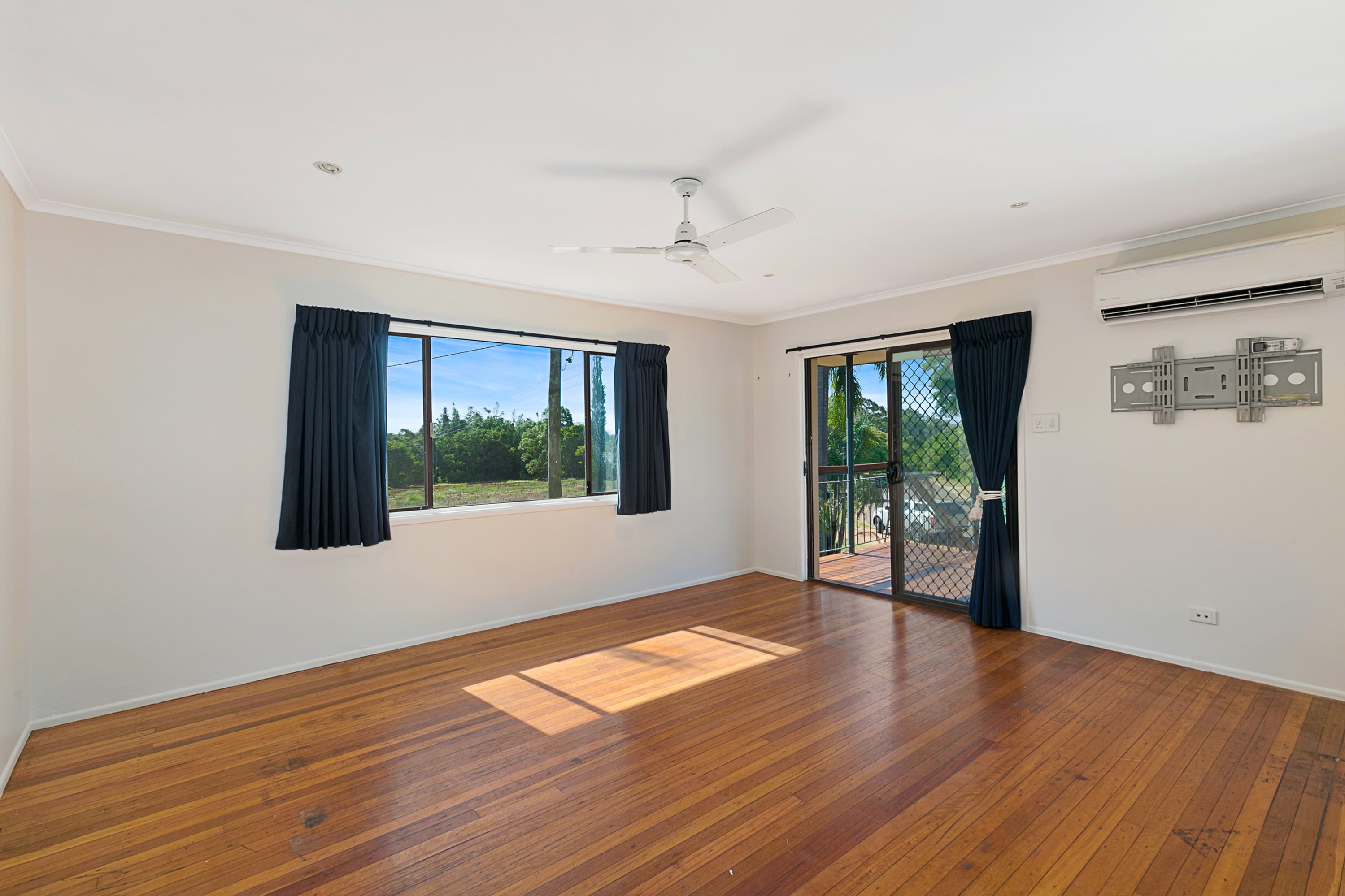 46 Oak Street, Ormiston, Ormiston - Image 1