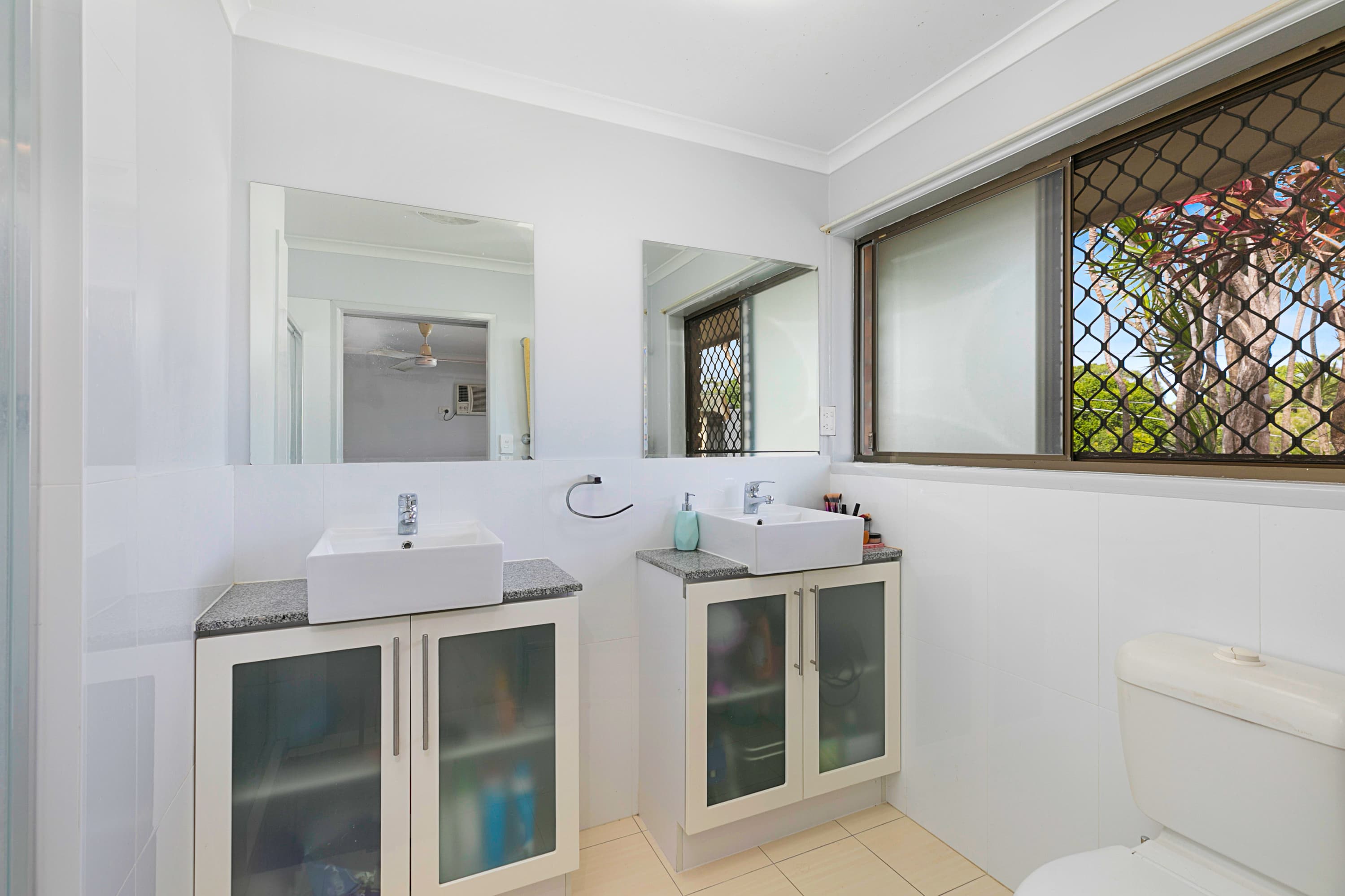 3 Sun Court, Birkdale, Birkdale - Thumbnail 6