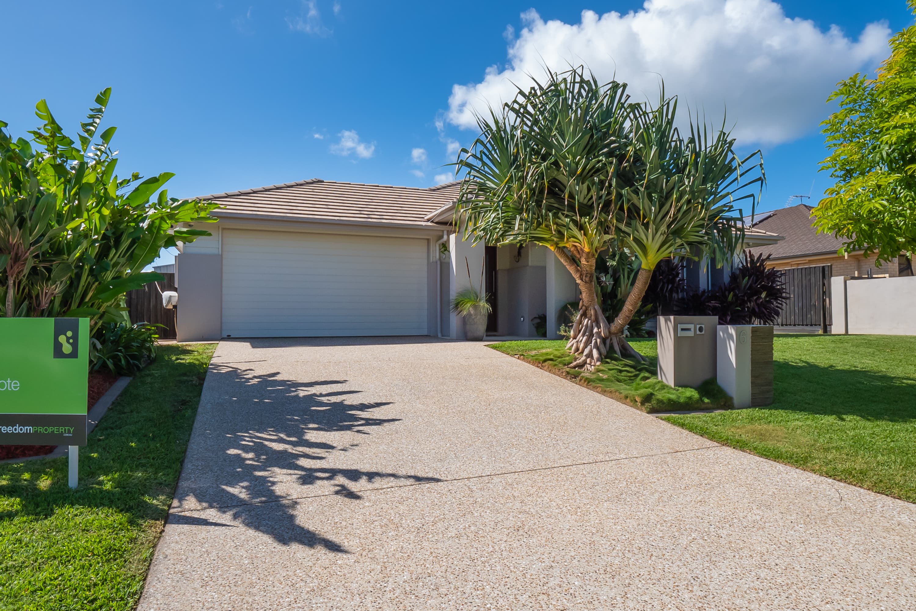 6 Daly Place, Redland Bay, Redland Bay - Thumbnail 2