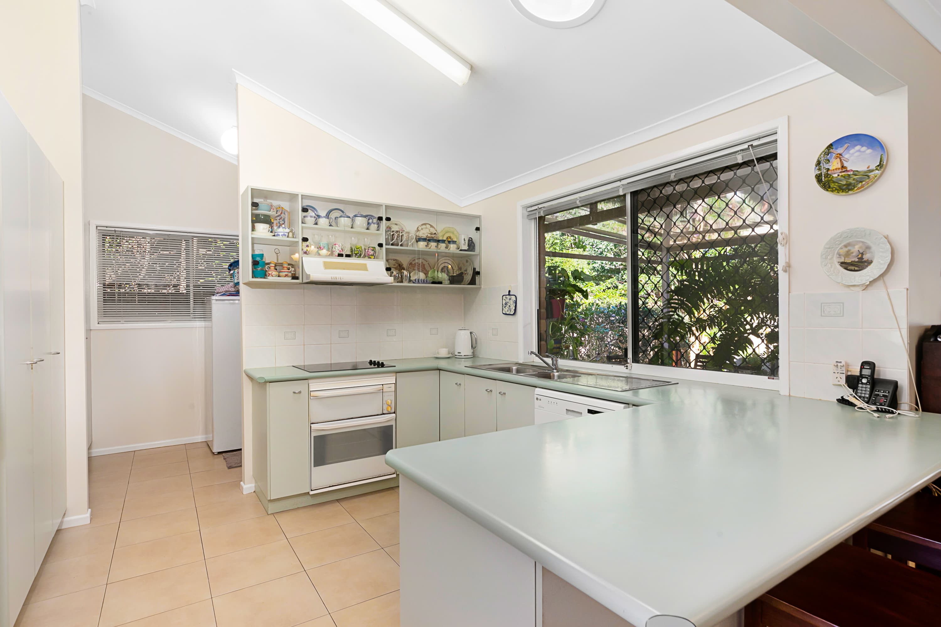 24 Oak Street, Ormiston, Ormiston - Image 1