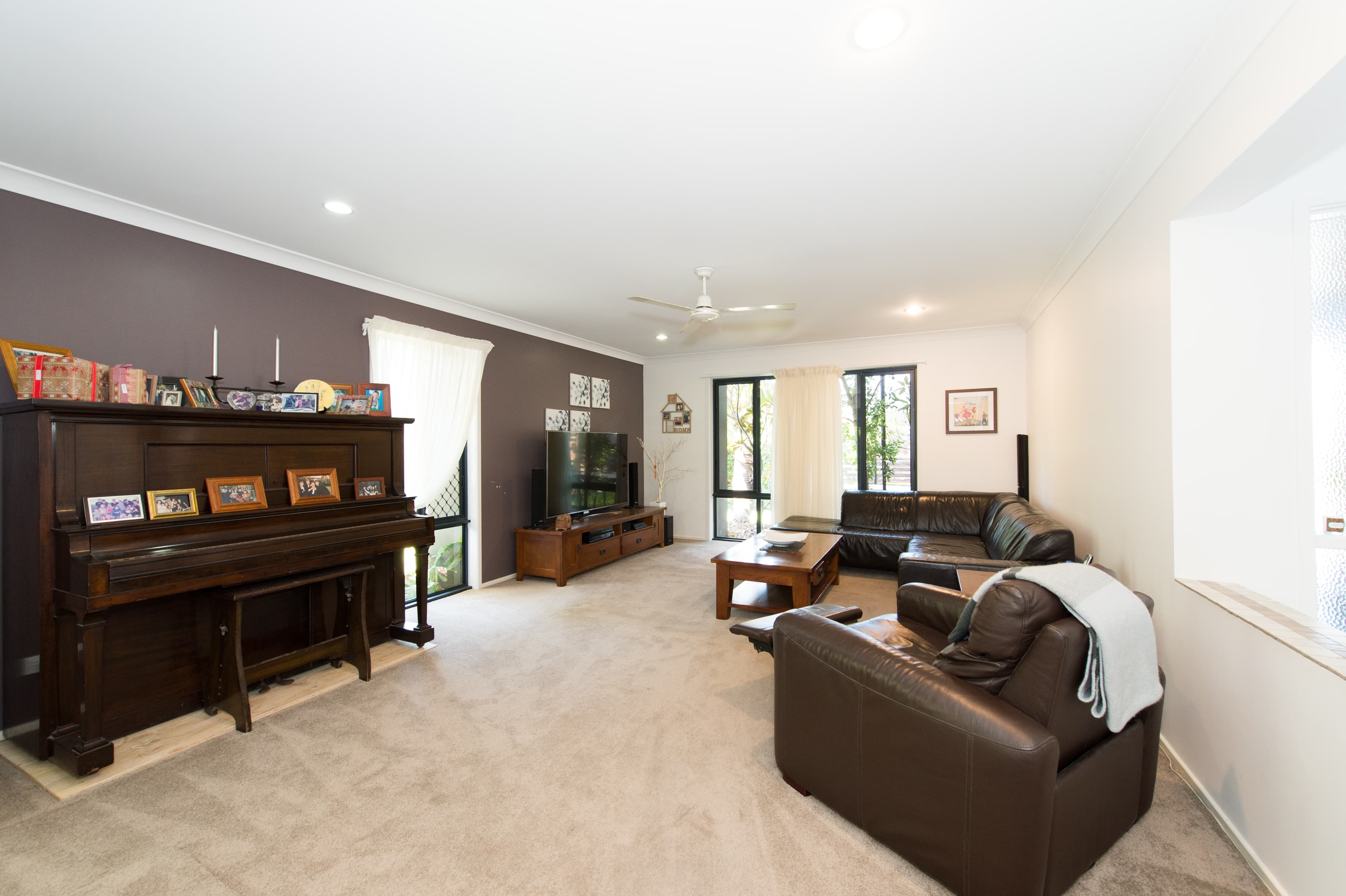 54 Azure Avenue, Redland Bay, Redland Bay - Thumbnail 2
