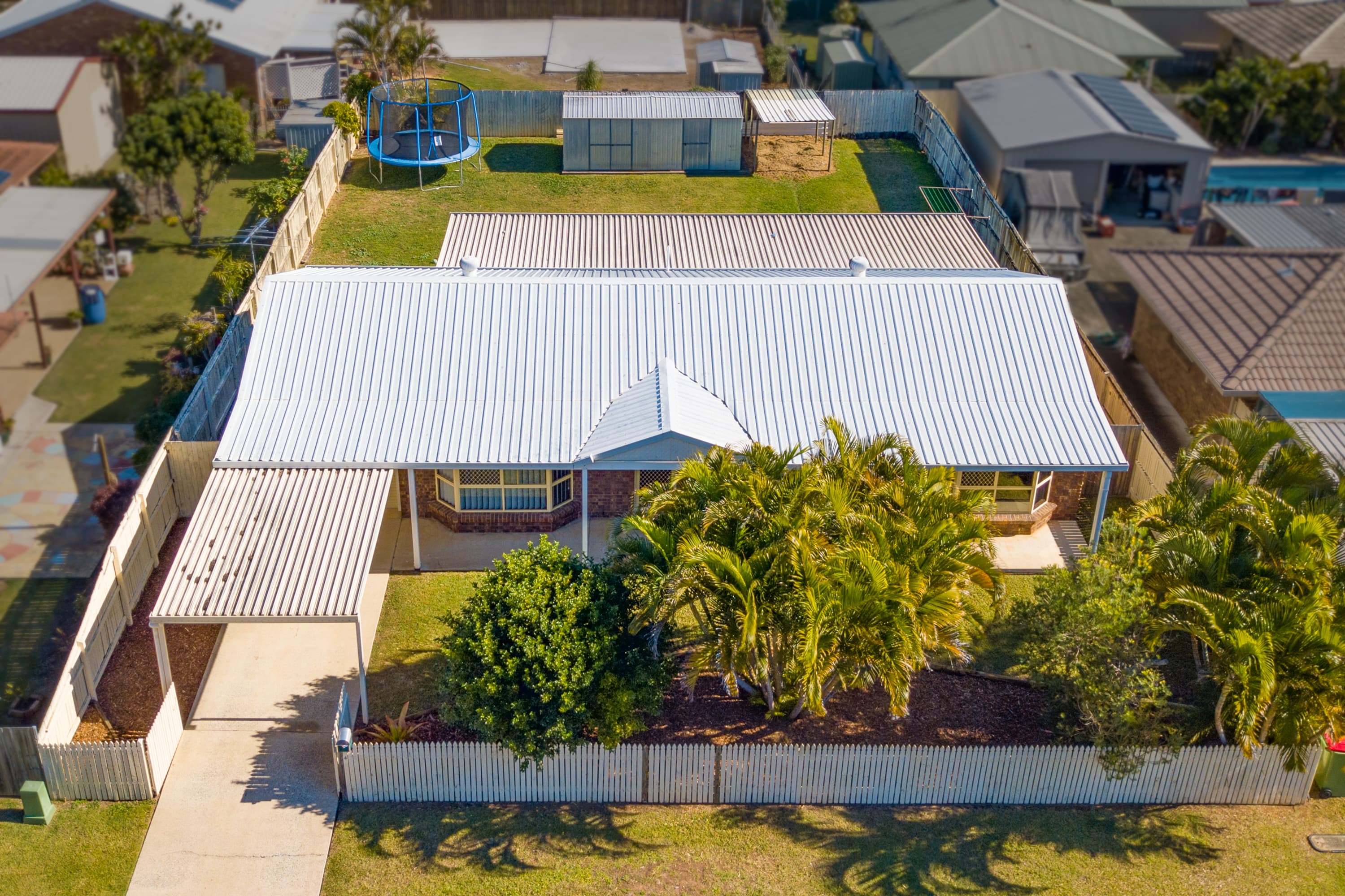 4 Madelin Court, Thorneside, Thorneside - Image 1