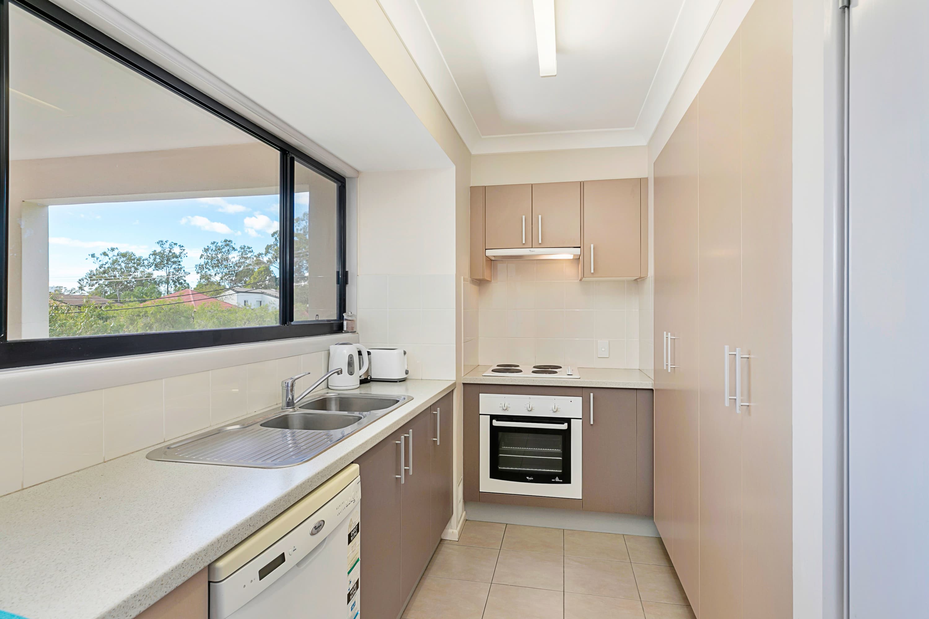 9/25 Pittwin Road North, Capalaba, Capalaba - Thumbnail 2