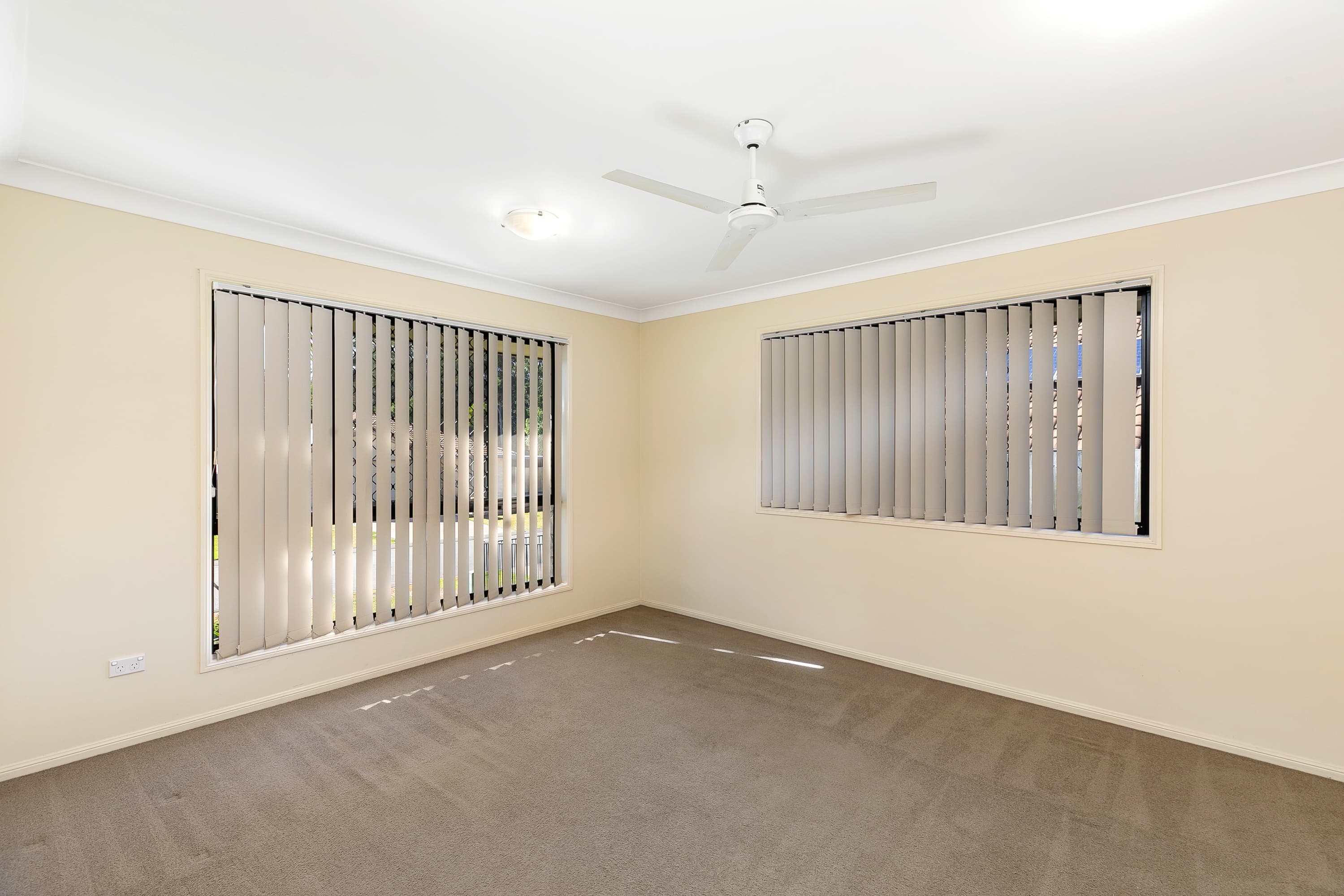 10 Dory Close, Redland Bay, Redland Bay - Thumbnail 6