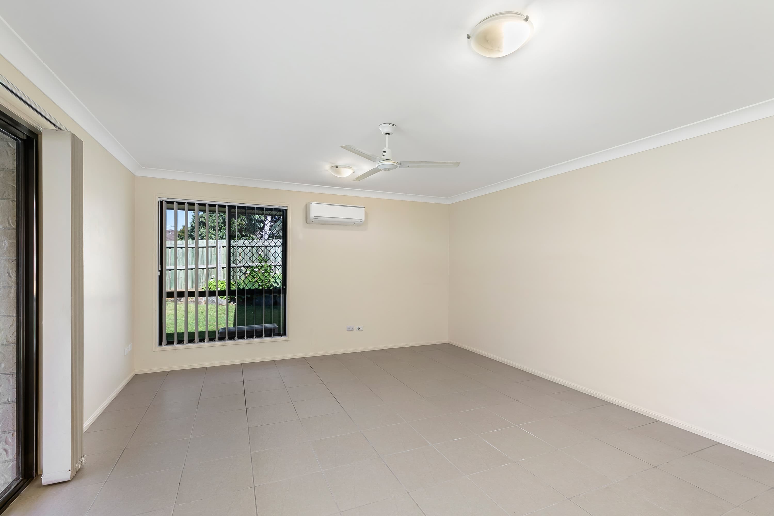 10 Dory Close, Redland Bay, Redland Bay - Thumbnail 5