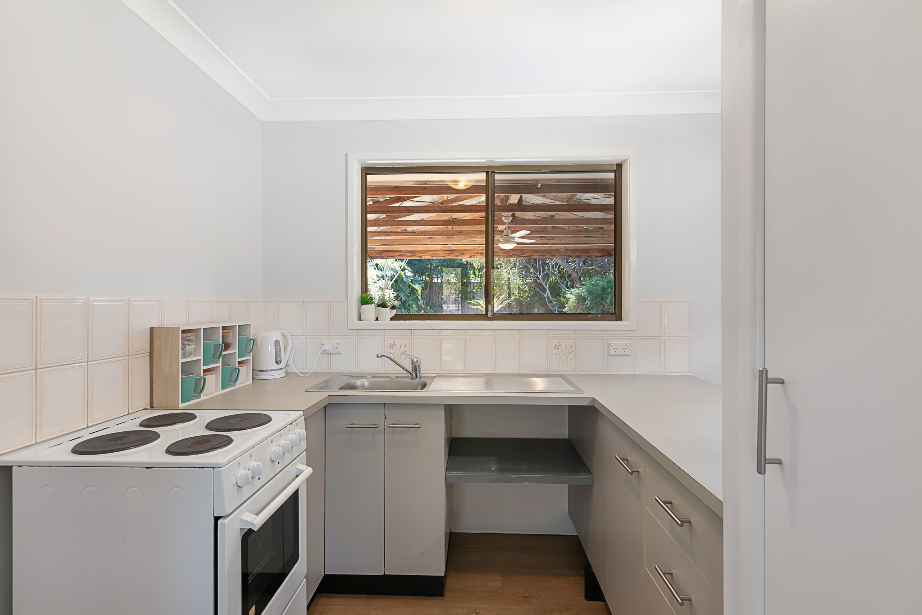 10 Rofail Court, Thorneside, Thorneside - Thumbnail 6