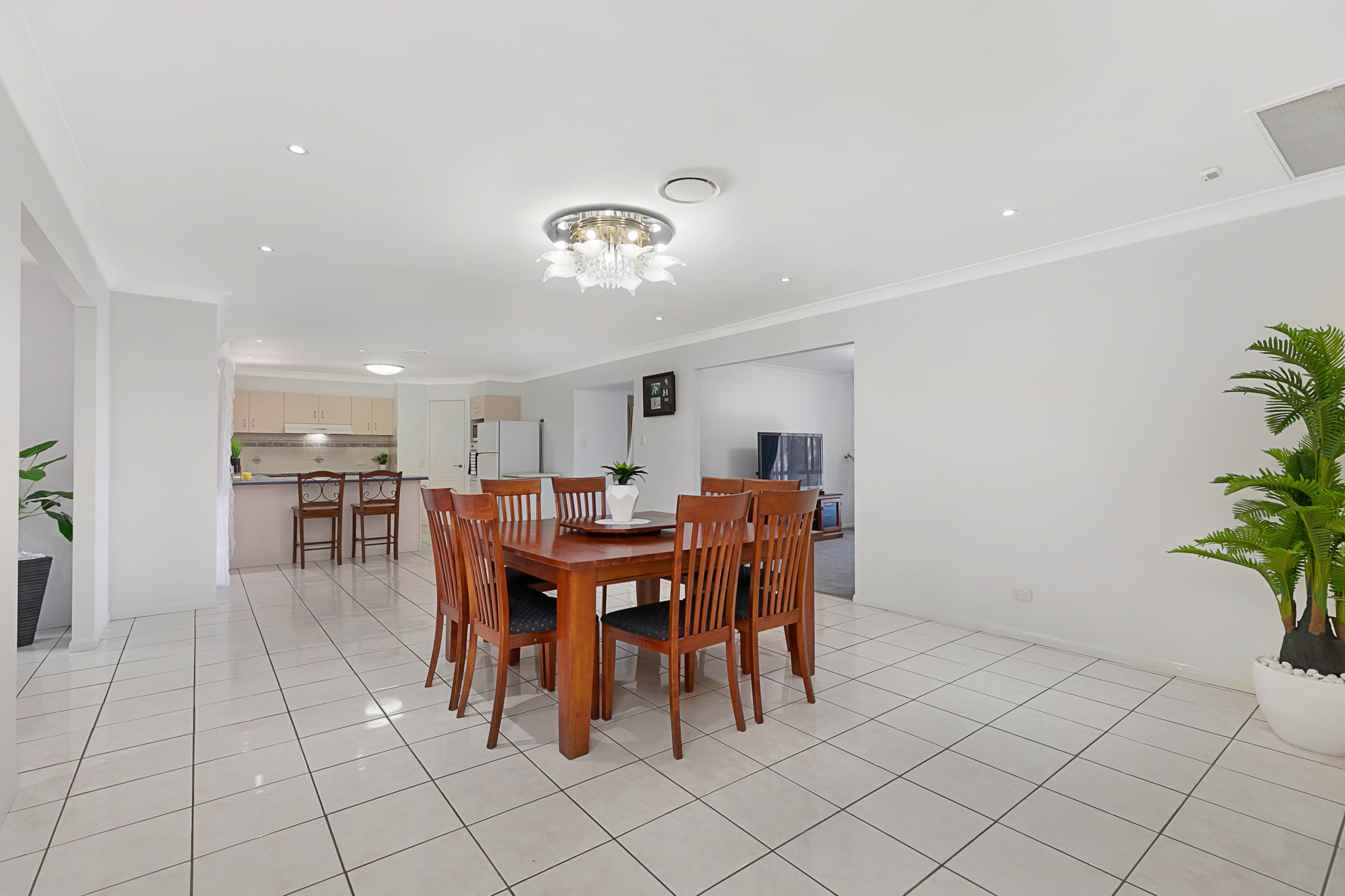 45 Clive Road, Birkdale, Birkdale - Thumbnail 4