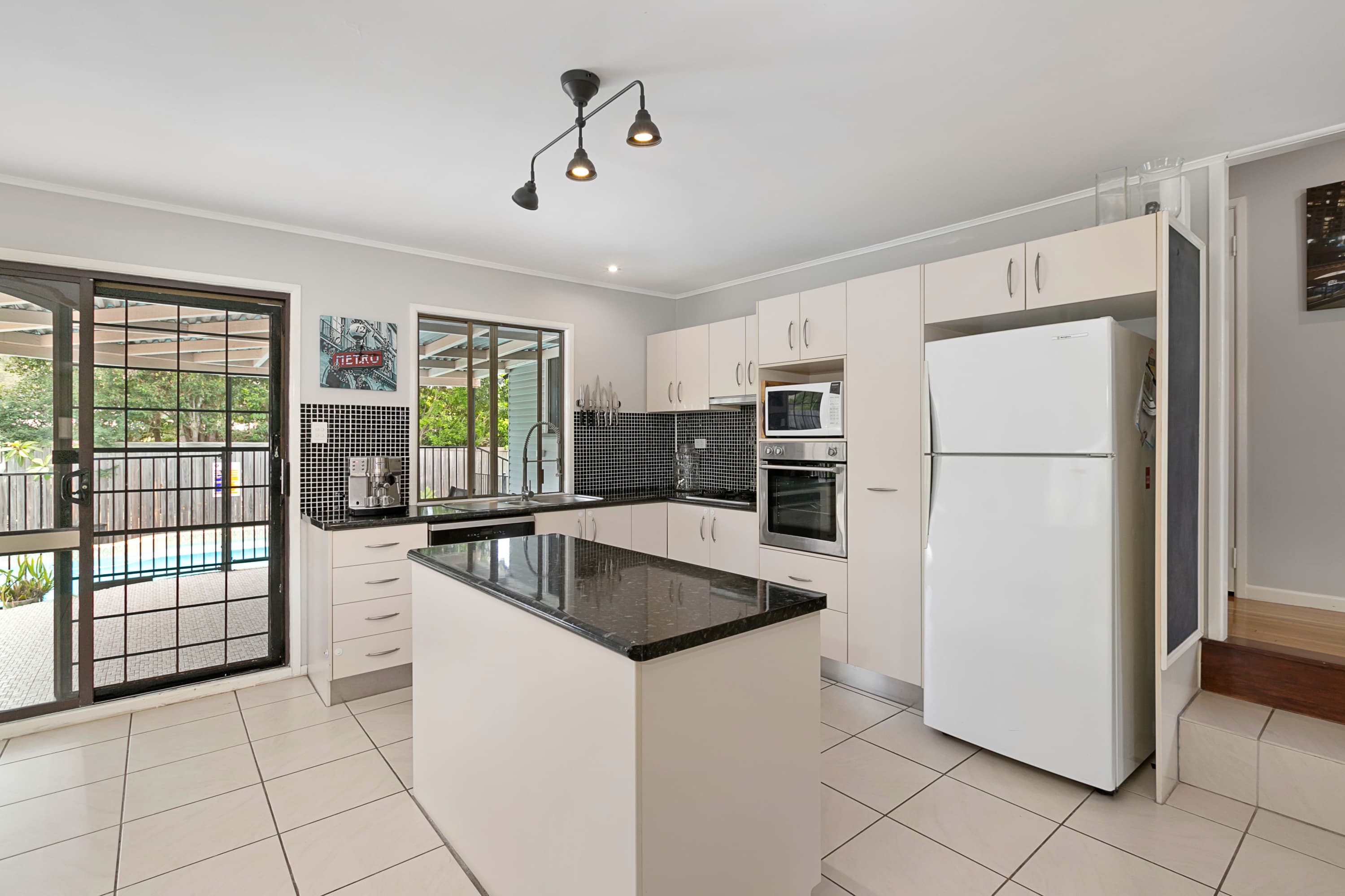142 Dunbar Street, Mount Gravatt East, Mount Gravatt East - Thumbnail 2