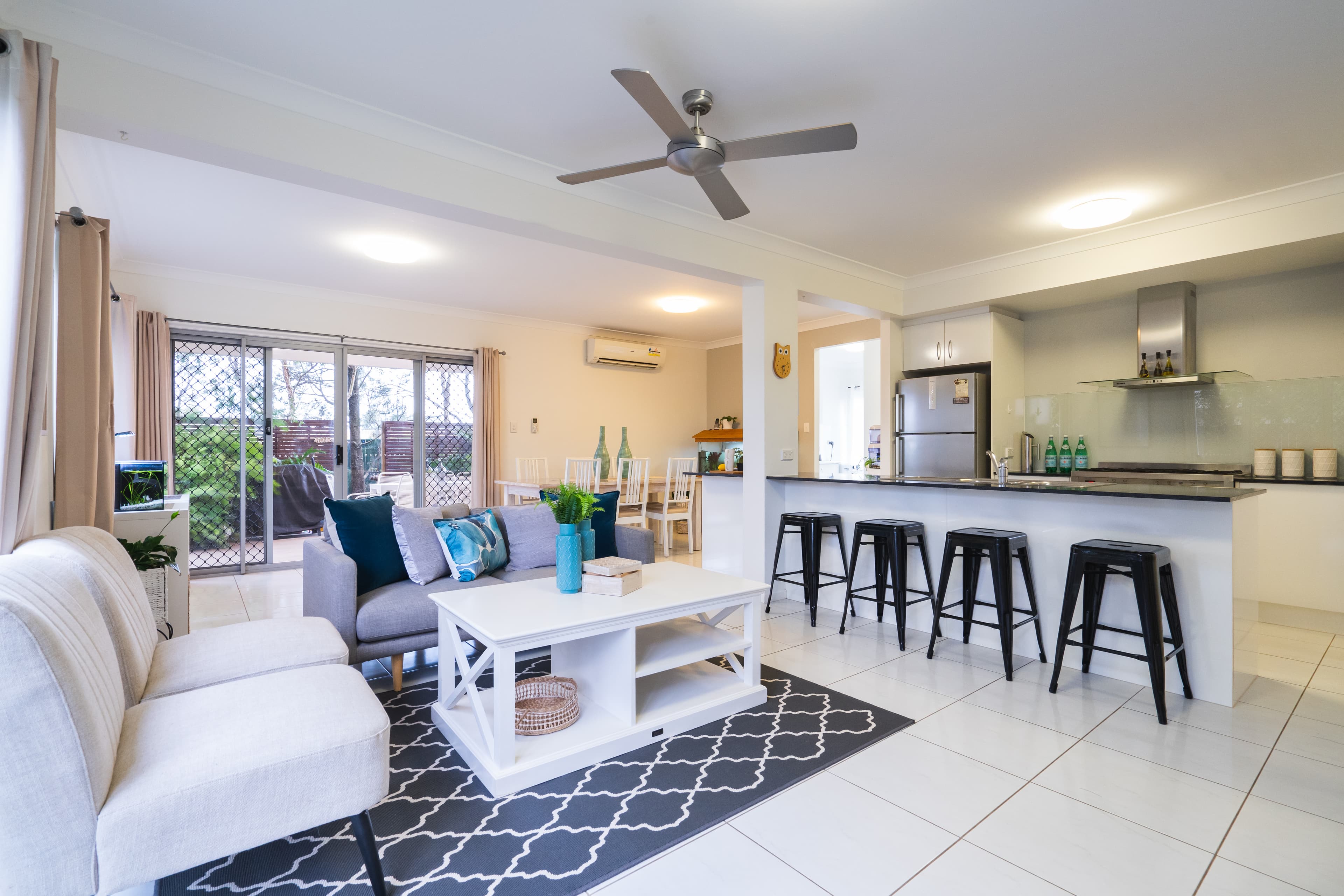 11 Amalia Street, Birkdale, Birkdale - Thumbnail 2