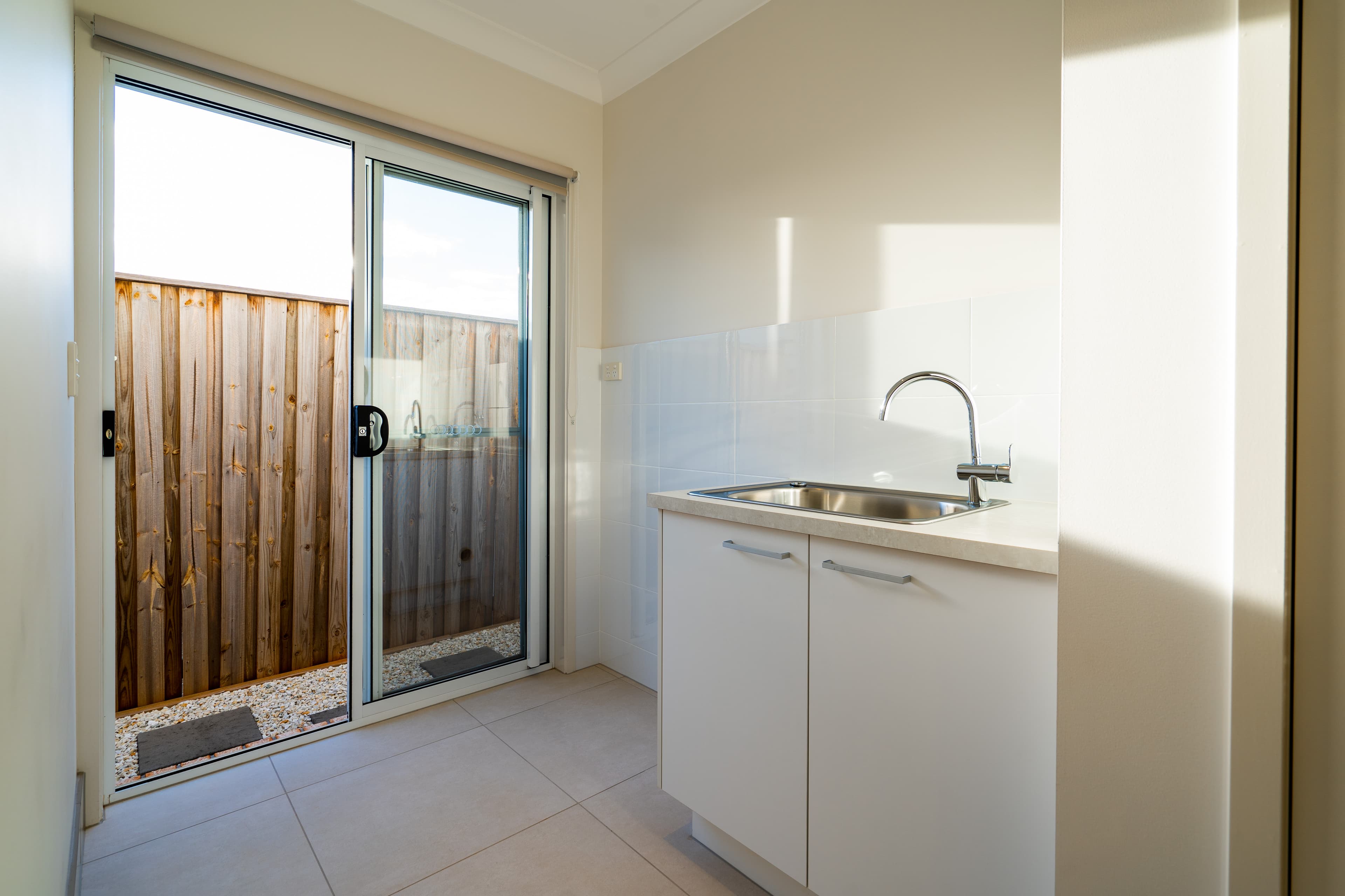 1 Johnnys Lane, Birkdale, Birkdale - Thumbnail 7