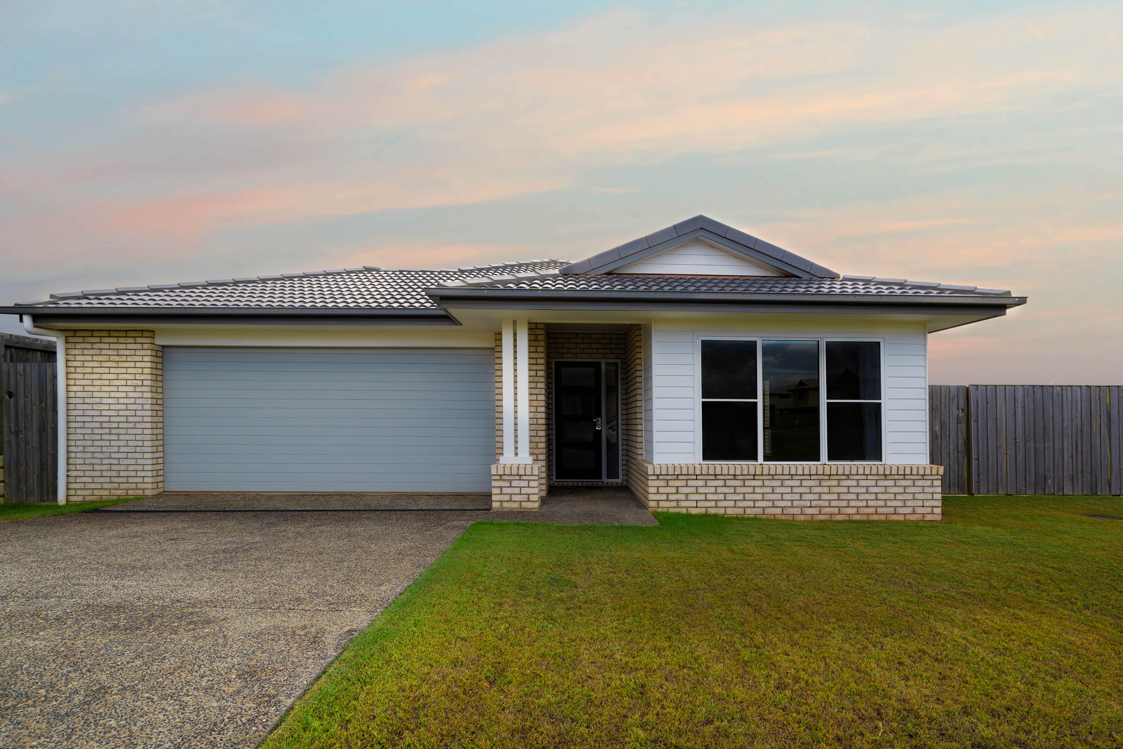 1 Johnnys Lane, Birkdale, Birkdale - Image 1