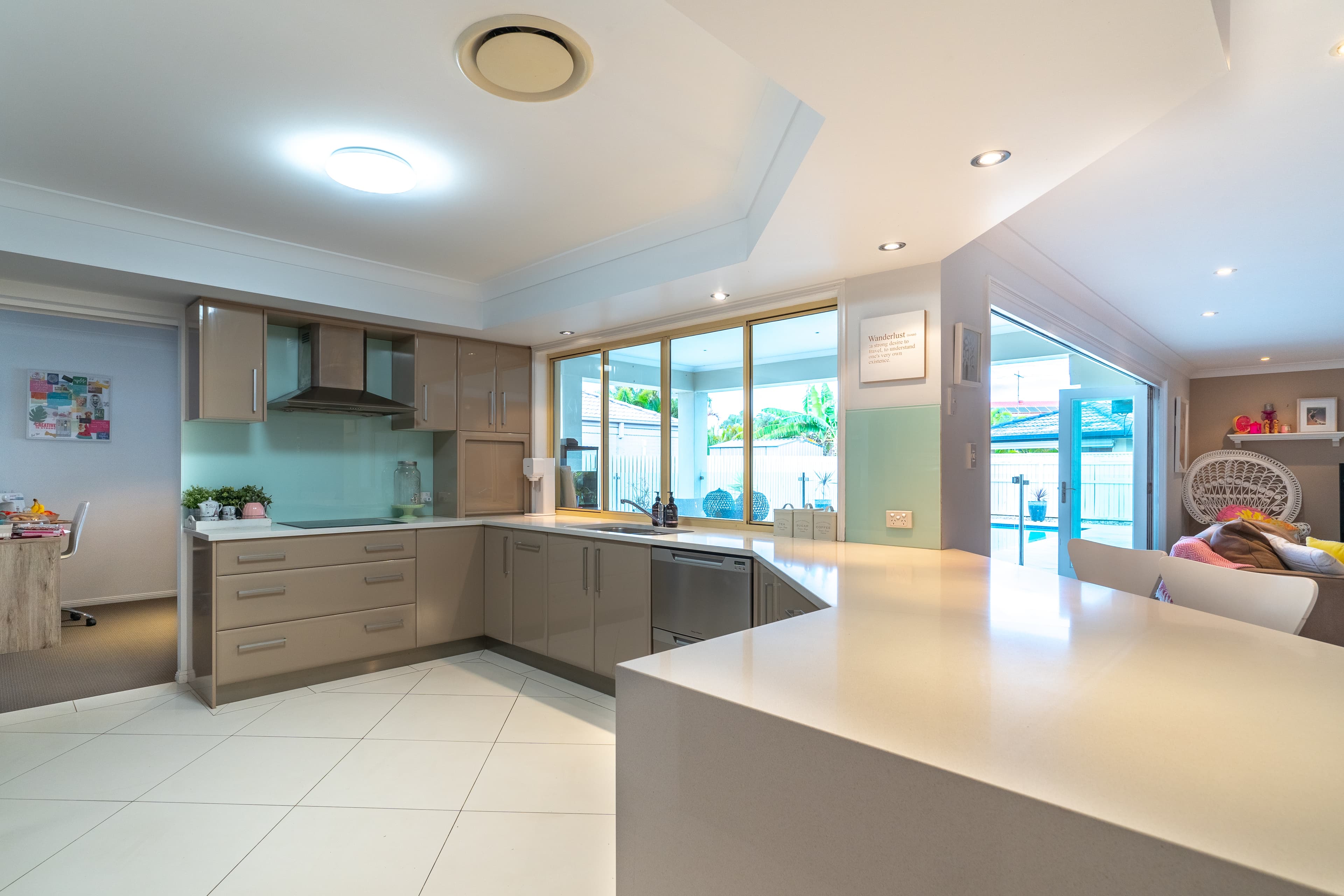 10 Nautilus Drive, Ormiston, Raby Bay - Thumbnail 4