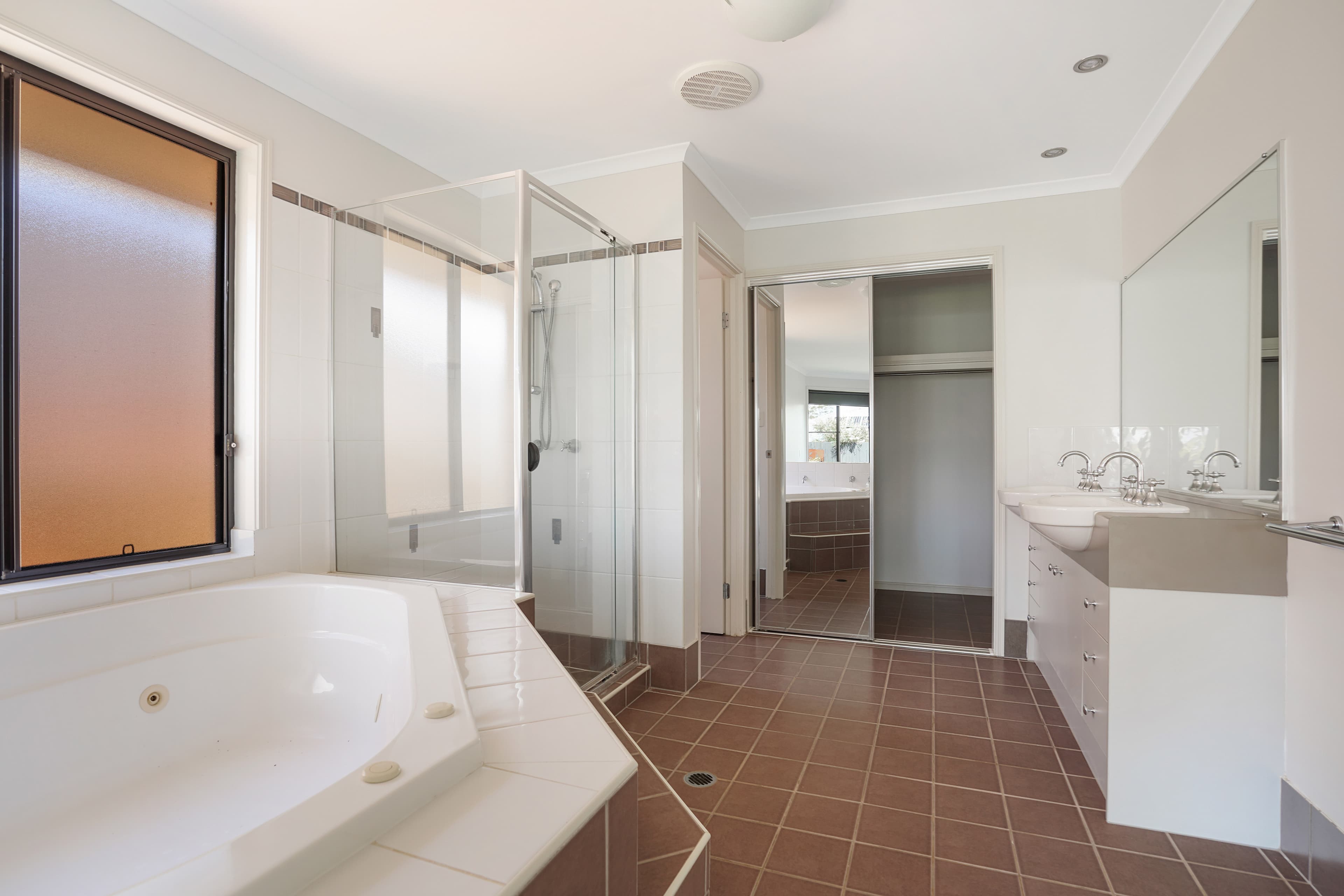 34 Aquila Street, Redland Bay, Redland Bay - Thumbnail 5