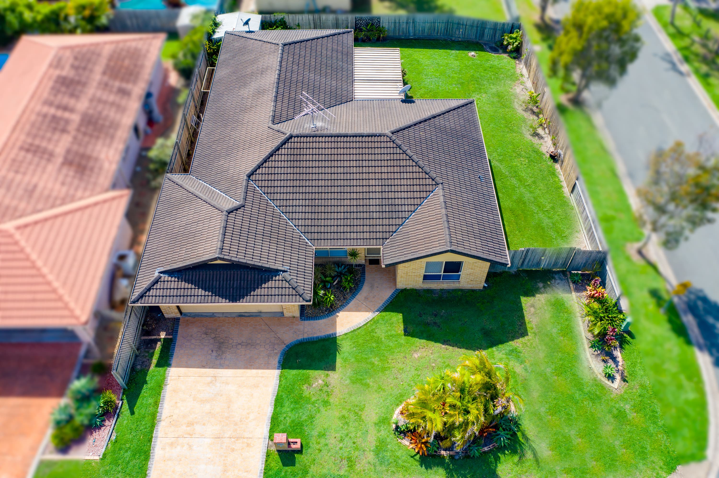 1 Franbridge Place, Victoria Point, Victoria Point - Thumbnail 7