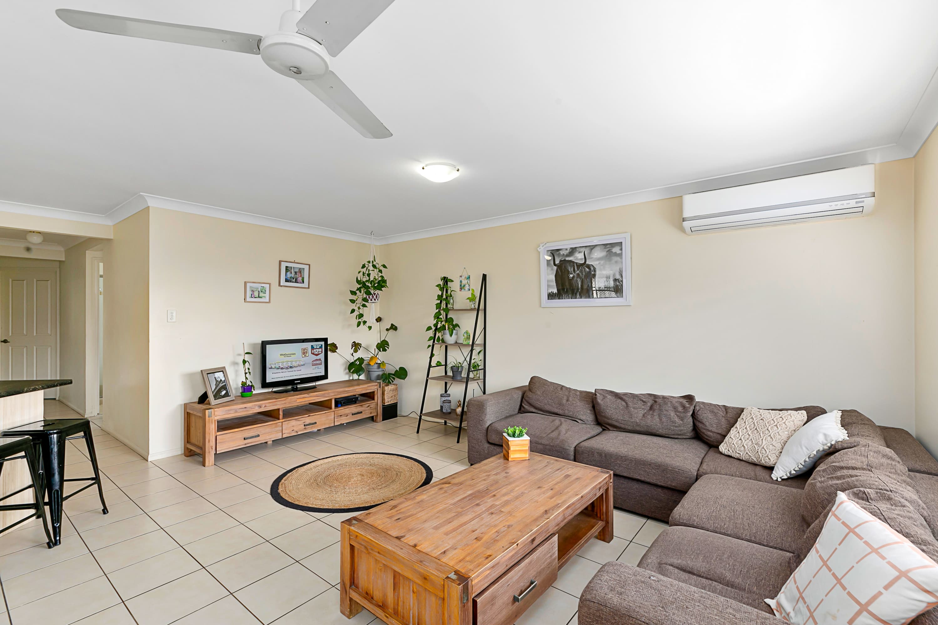 1 Franbridge Place, Victoria Point, Victoria Point - Thumbnail 2