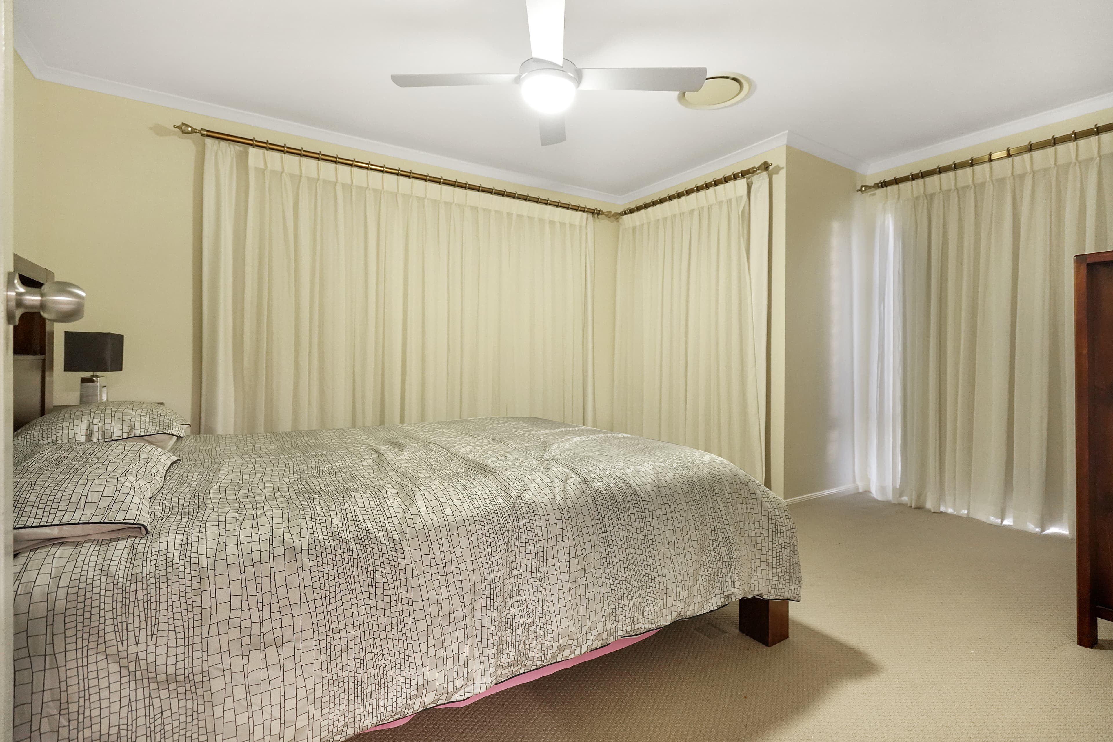 11 Forrest Street, Redland Bay, Redland Bay - Thumbnail 4
