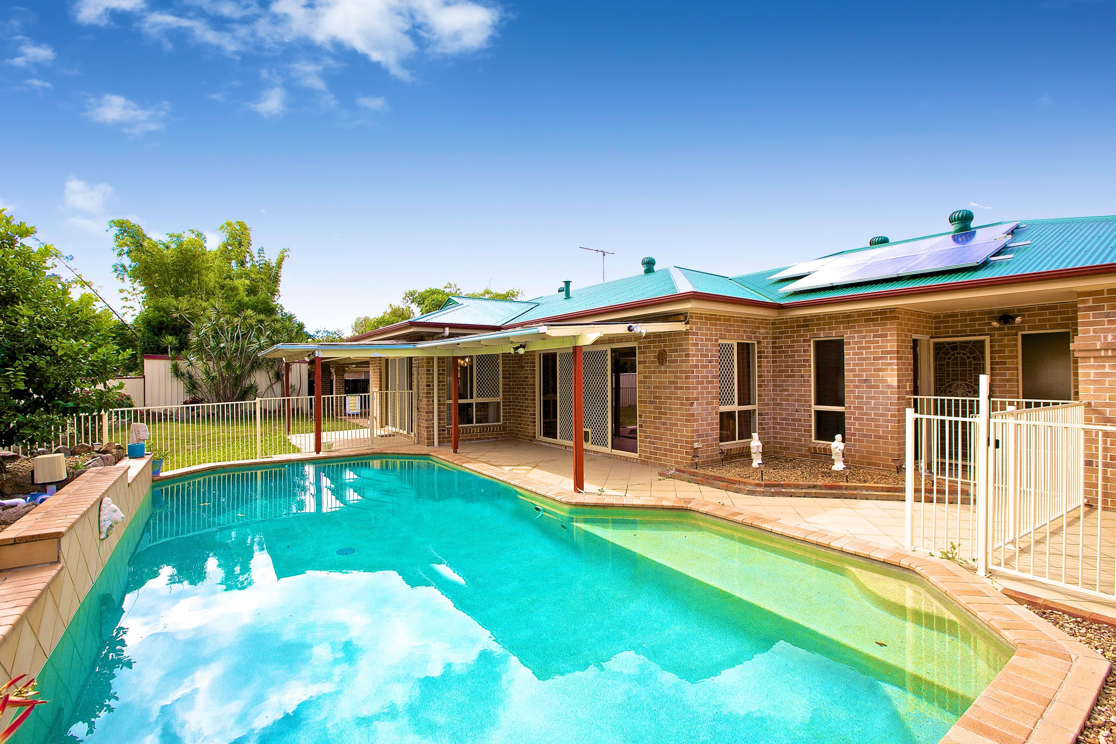 15 Crossley Drive, Wellington Point, Wellington Point - Image 1