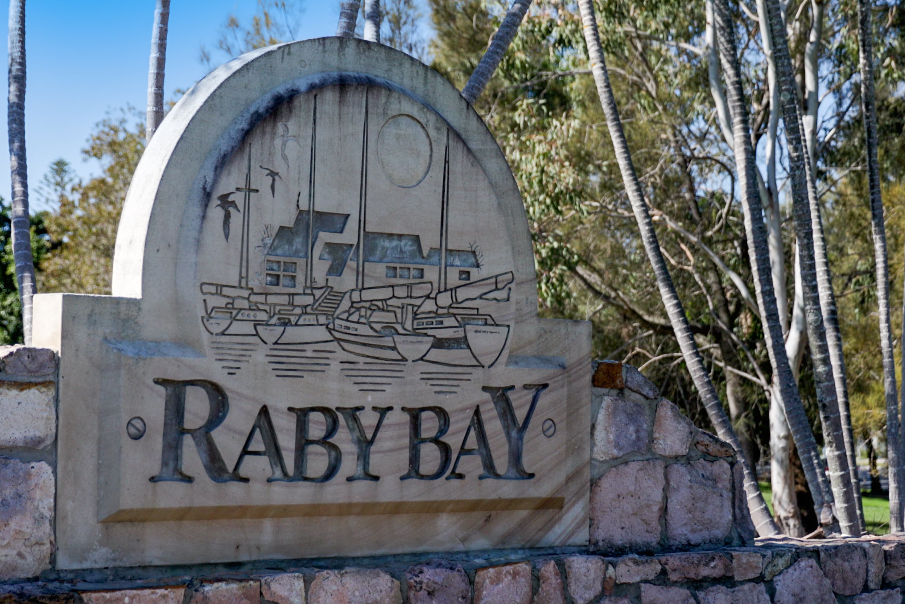 6 Bowsprit Parade, Raby Bay, Raby Bay - Image 1