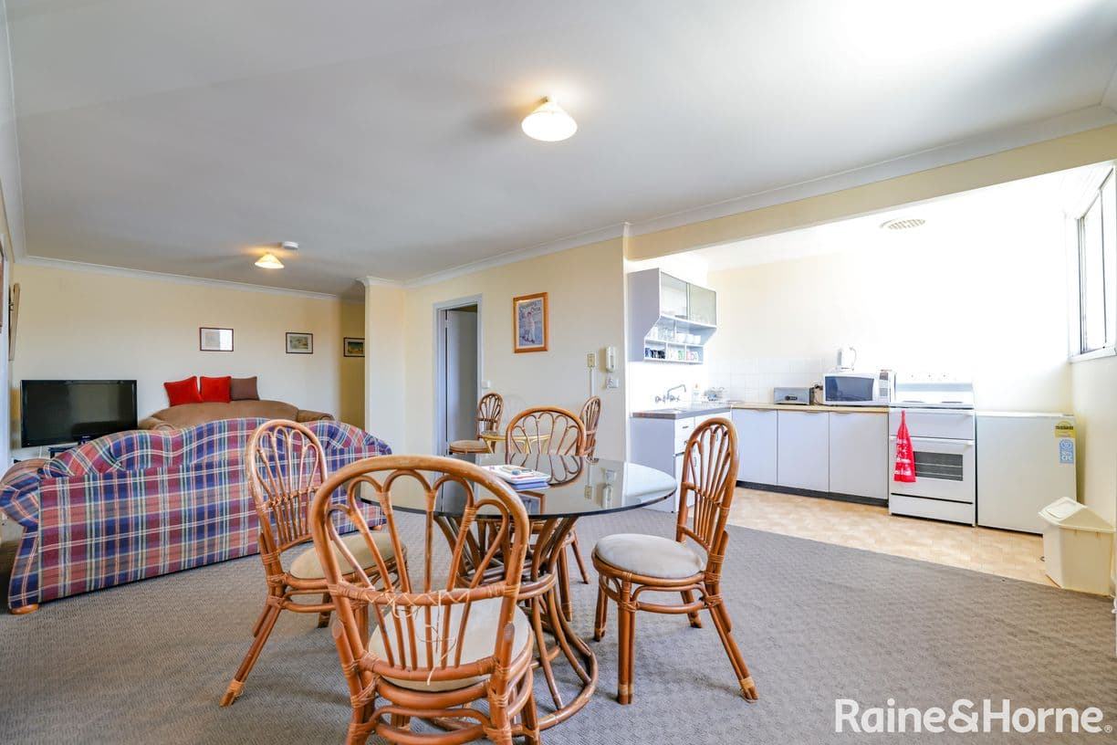 62 George Street, Bathurst, NSW 2795, Bathurst - Thumbnail 2